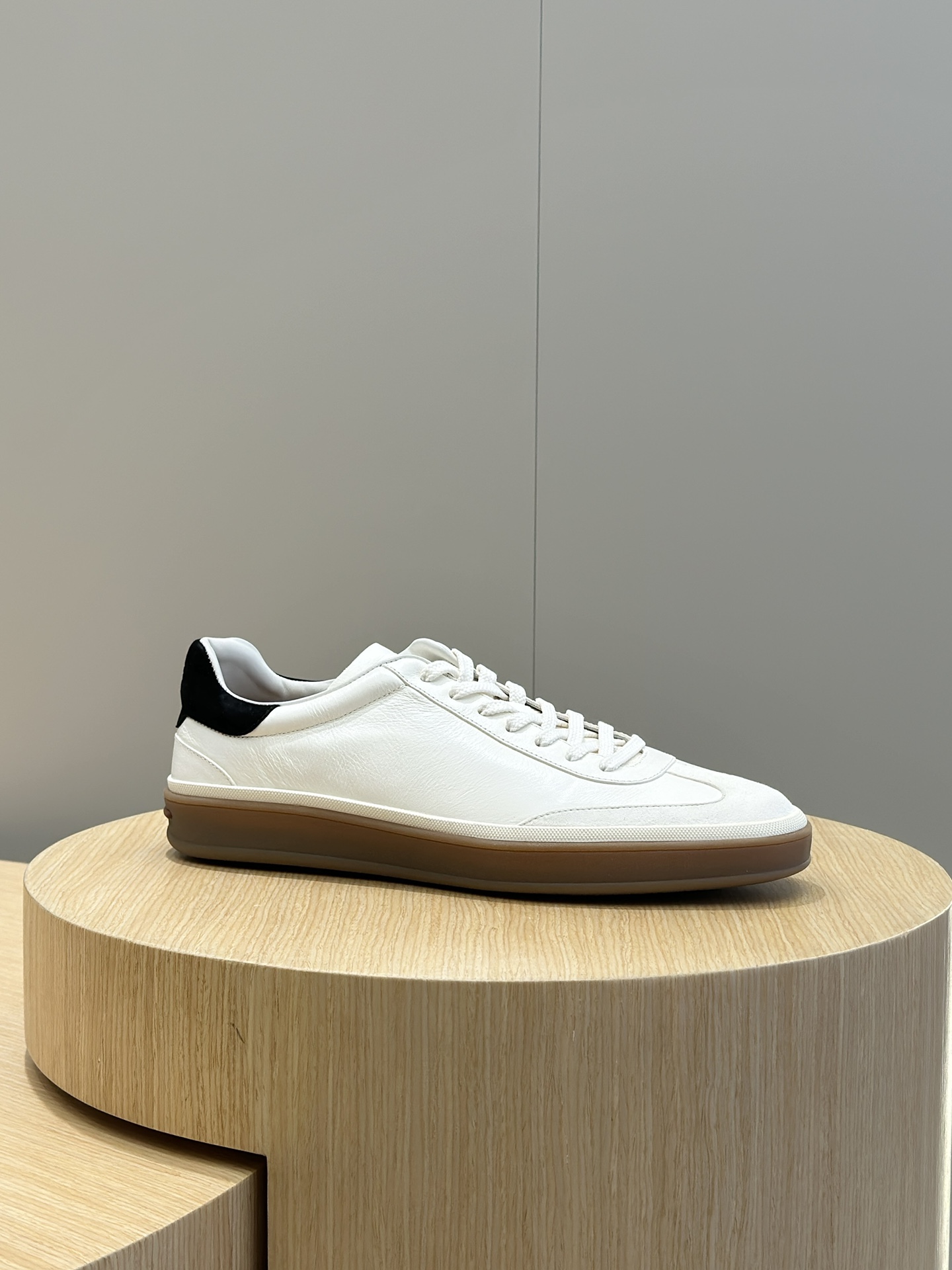 loro piana LP Tennis Walk Sneakers - TopEstos nuevos tenis importados de piel de vacuno con forro de