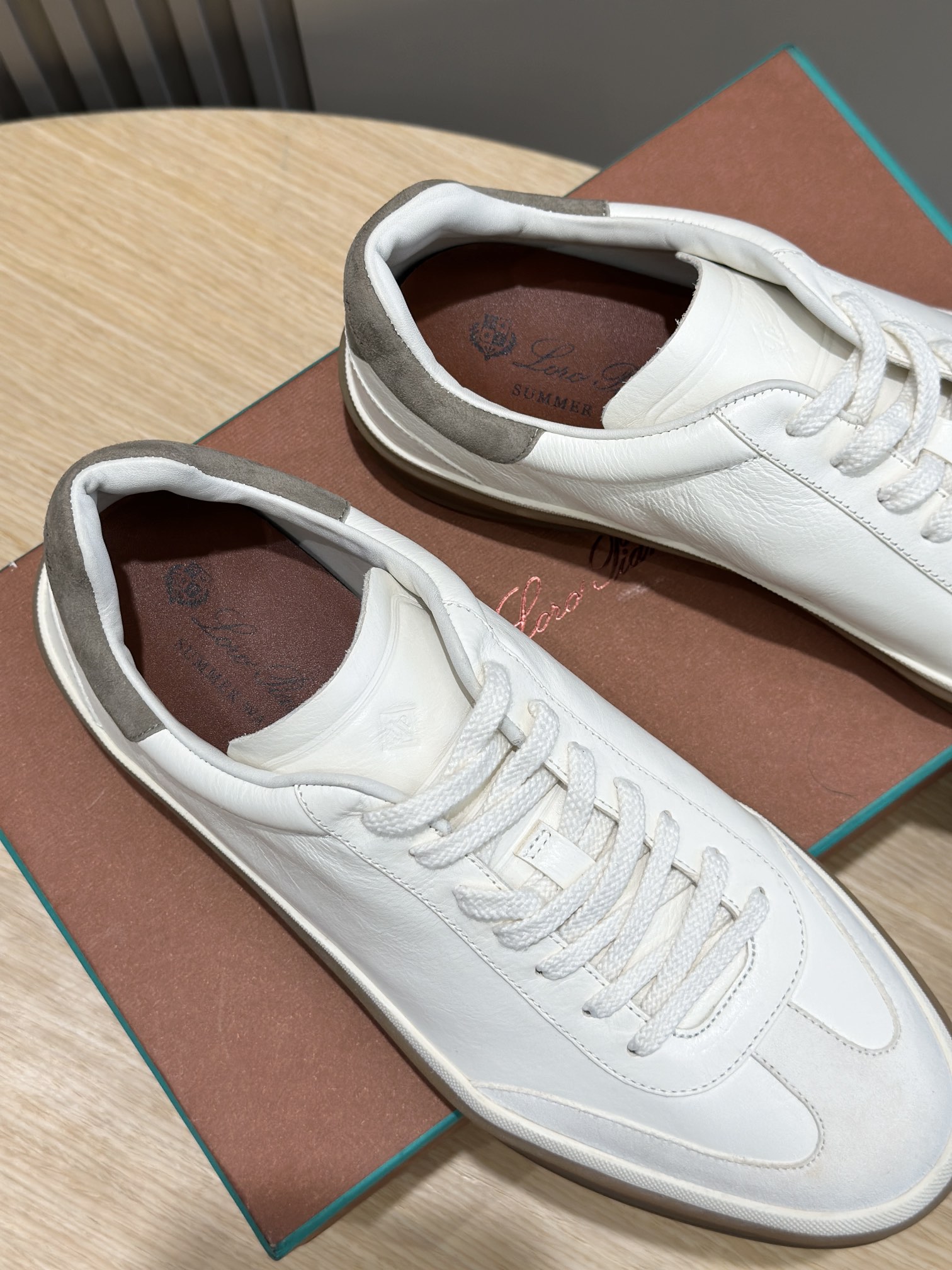 loro piana LP Tennis Walk Sneakers - TopEstos nuevos tenis importados de piel de vacuno con forro de