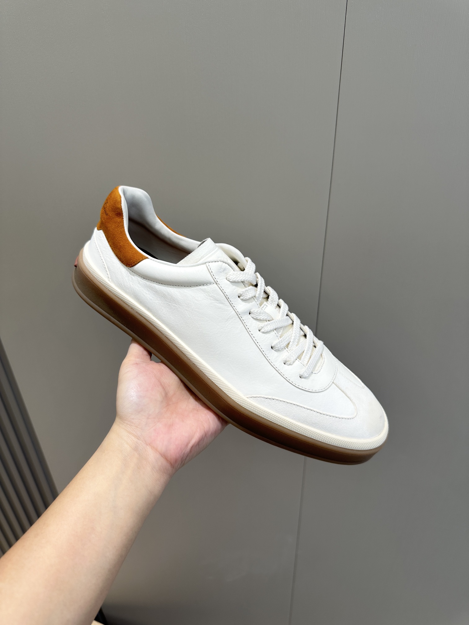 loro piana LP Tennis Walk Sneakers - TopEstos nuevos tenis importados de piel de vacuno con forro de