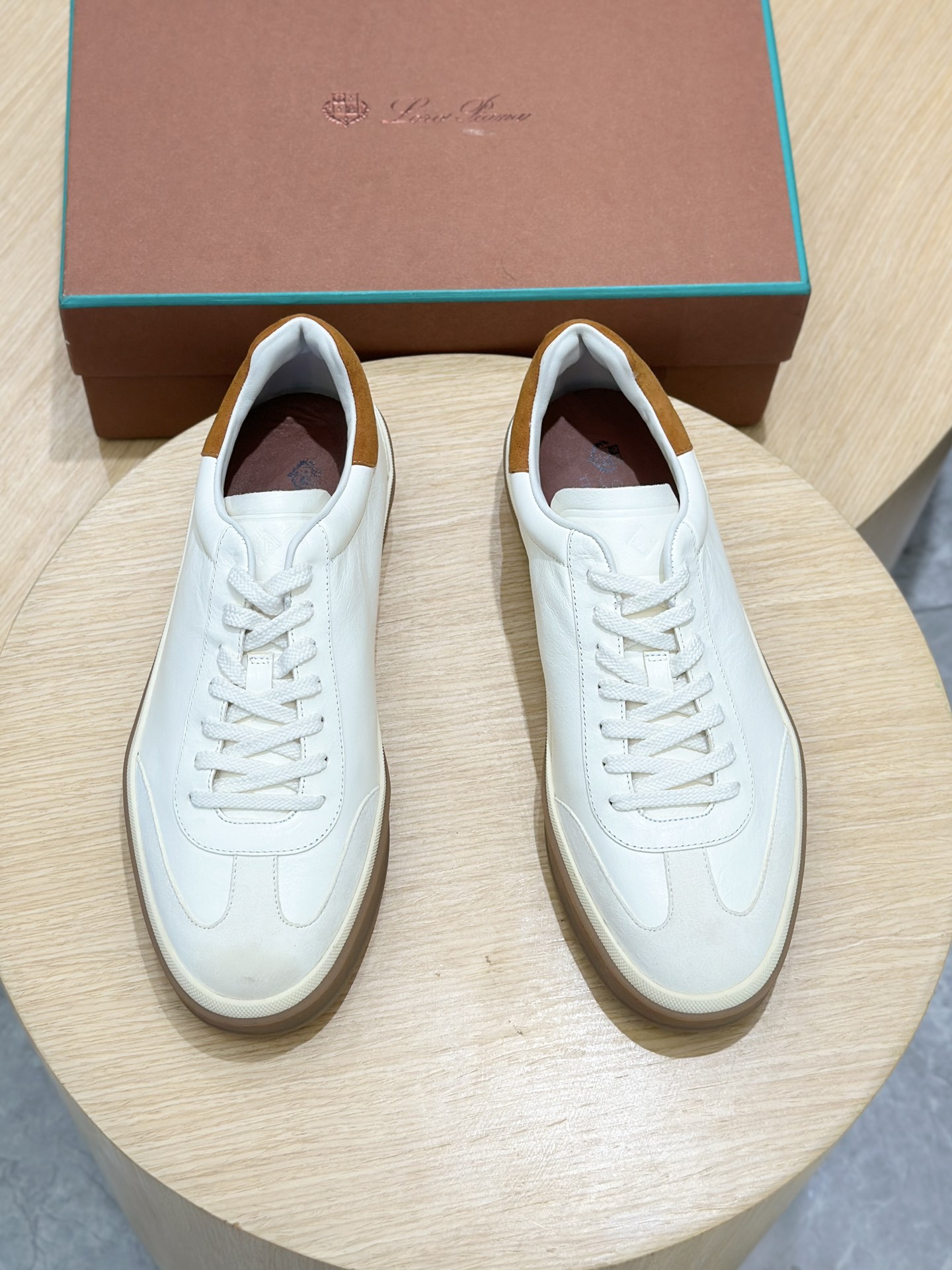 loro piana LP Tennis Walk Sneakers - TopEstos nuevos tenis importados de piel de vacuno con forro de