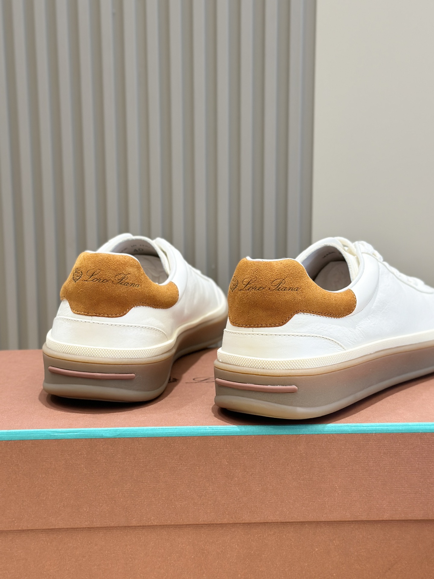 loro piana LP Tennis Walk Sneakers - TopEstos nuevos tenis importados de piel de vacuno con forro de