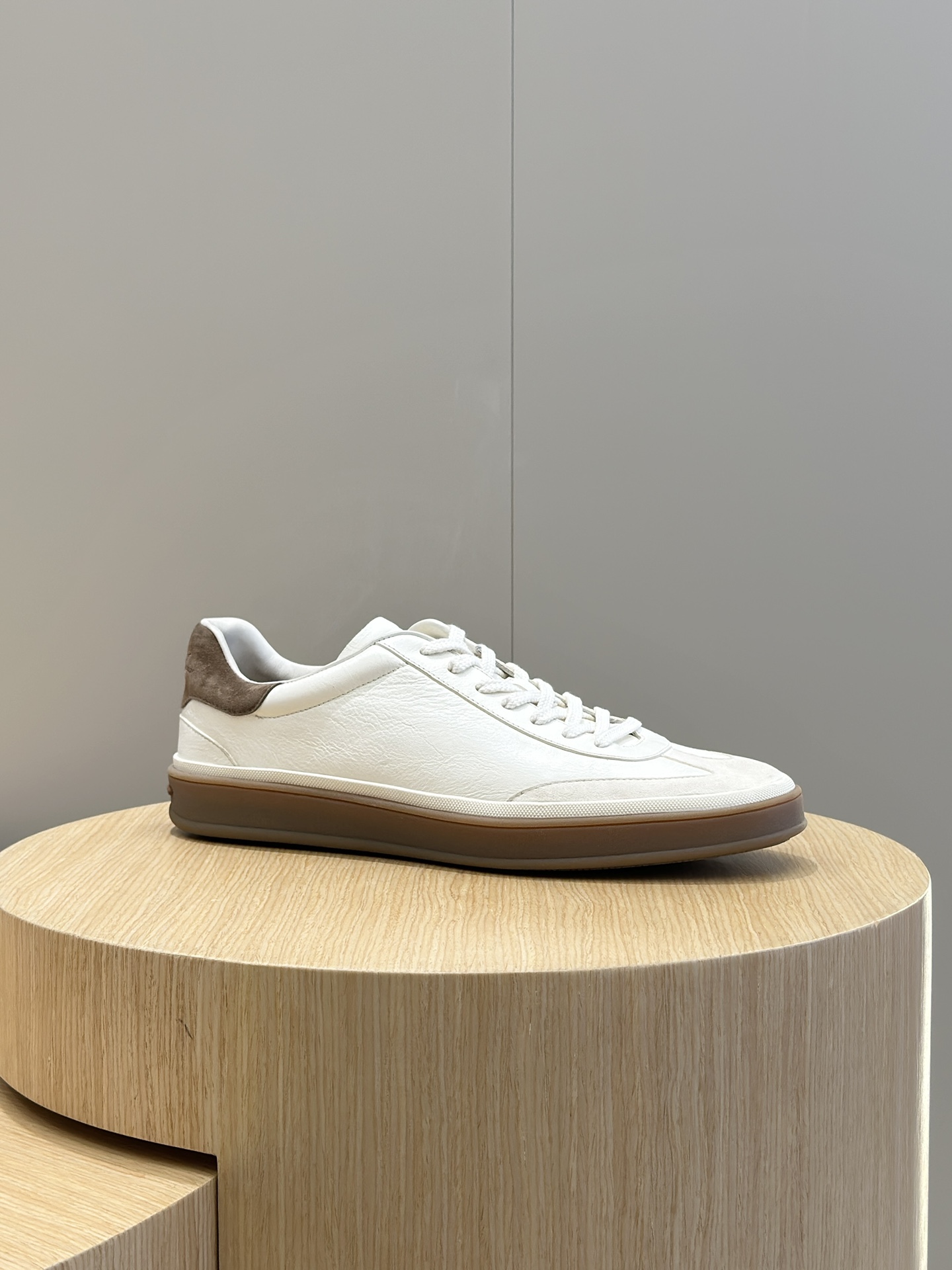 loro piana LP Tennis Walk Sneakers - TopEstos nuevos tenis importados de piel de vacuno con forro de