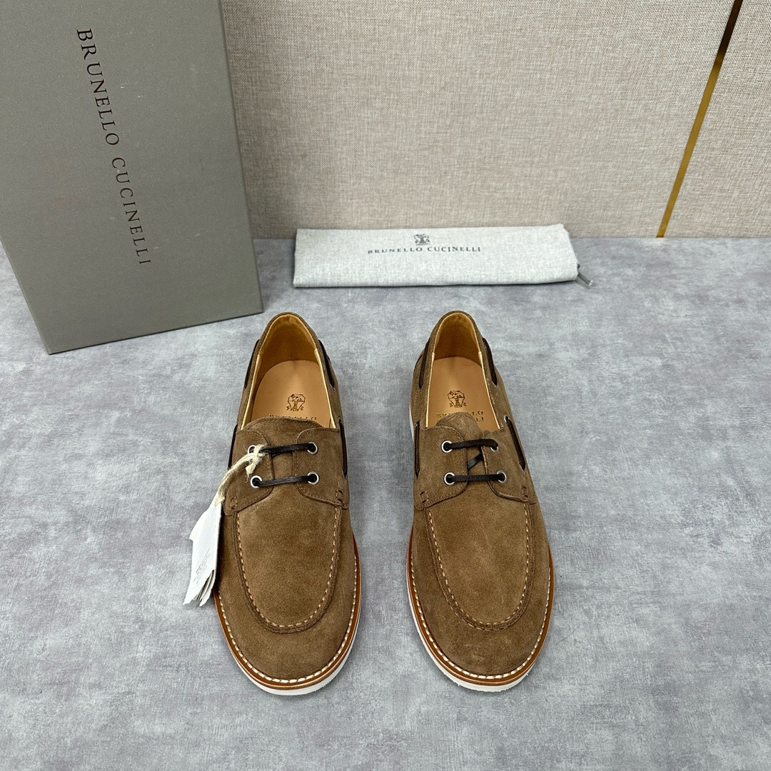 NO:217972,Brand Brunello Cucinelli Color Original Color Code 39-44 Customized 38.45.46 Price Material BC New Style Casual Shoes!  Original single quality This brand is the world's top luxury brand from Italy. The fabric is made of semi-polished full-grain calfskin imported from Italy. The inner part is apricot-colored benzene dyed calfskin inner lining, the brand's special logo movable foot pad, paired with ultra-light, high elastic and environmentally friendly this white IP sole, the individual logo on the outsole and the unique fine-line groove design, the luxury instantly bursts out!  BC leather shoes, brunello cucinelli, cowhide19860909品牌Brunello Cucinelli 颜色原版配色 码数39-44订做38.45.46 价格 材质BC新款 休闲鞋！原单品质此品牌是来自意大利的世界顶级奢侈品牌 面料采用意大利进口半抛光全粒面小牛皮 内里是杏色苯染专用小牛皮内里,品牌专用logo活动脚垫,搭配超轻、高弹、环保的本白色IP鞋底,外底上的个性logo和独特的细纹凹槽设计,奢华度瞬间爆棚！,BC皮鞋,brunello cucinelli,cowhide,Men's shoes