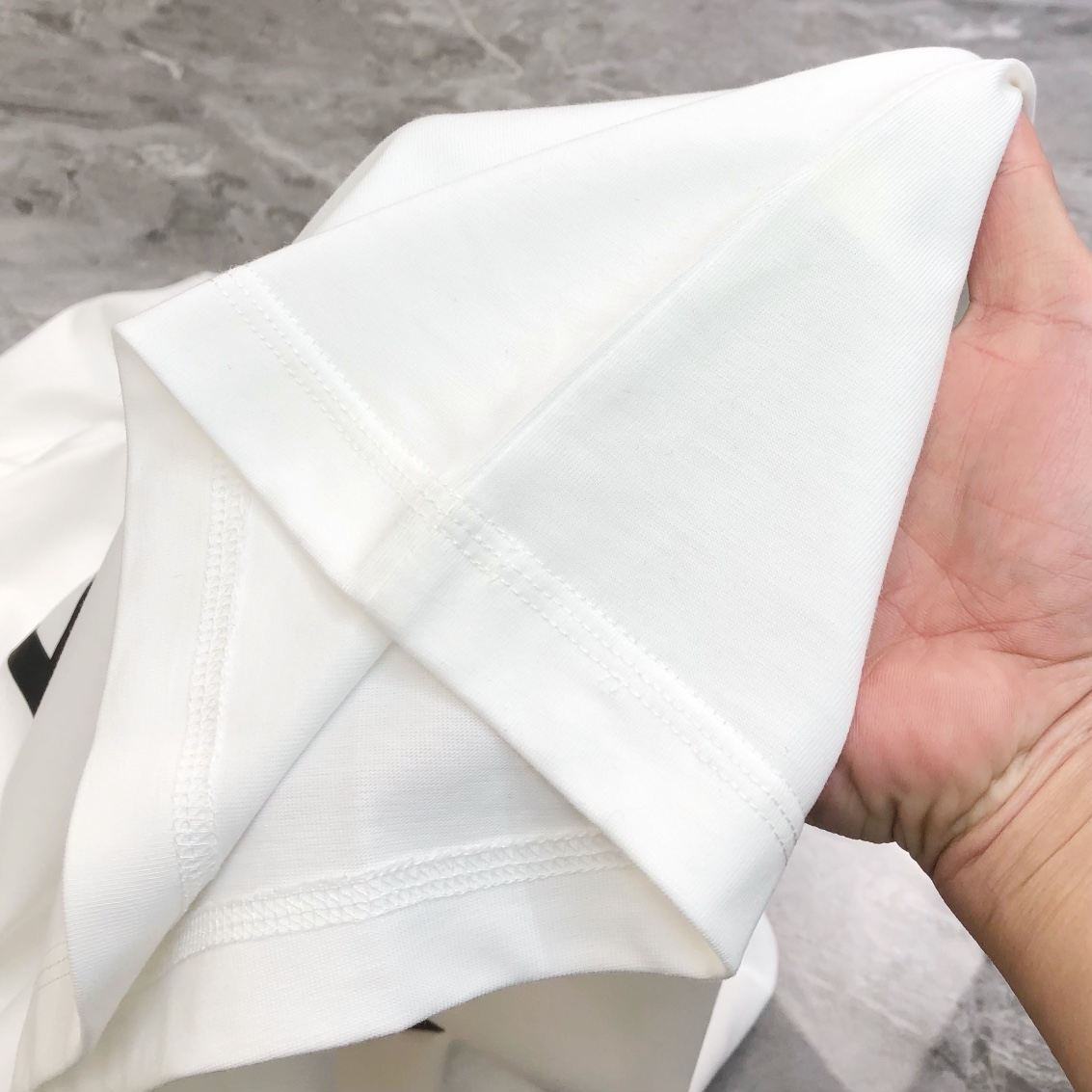  FD 芬迪2025春夏新款原单男士圆领短袖T恤 🔥专柜同步售卖 ✨✨高端品质 高版本 OS版型阔版 爆