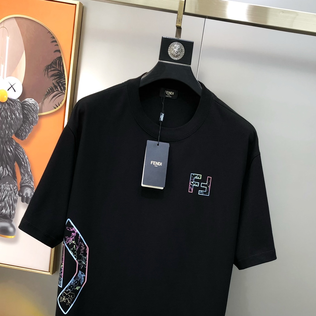 FD 芬迪2025春夏新款原单男士圆领短袖T恤 🔥专柜同步售卖 ✨✨高端品质 高版本 OS版型阔版 爆