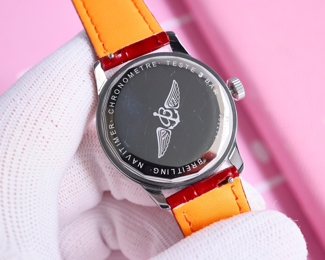 百年灵女款航空计时自动腕表型号市场首发新款到货女款精致典雅将经典的历史魅力与精密的现代腕表设计精心结合腕