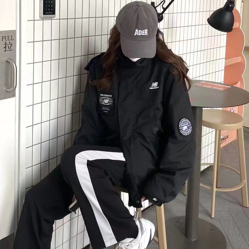 New Balance Winter Coat: Nueva Braun Swords NB Magic Badge Jacket Review - 图片 5
