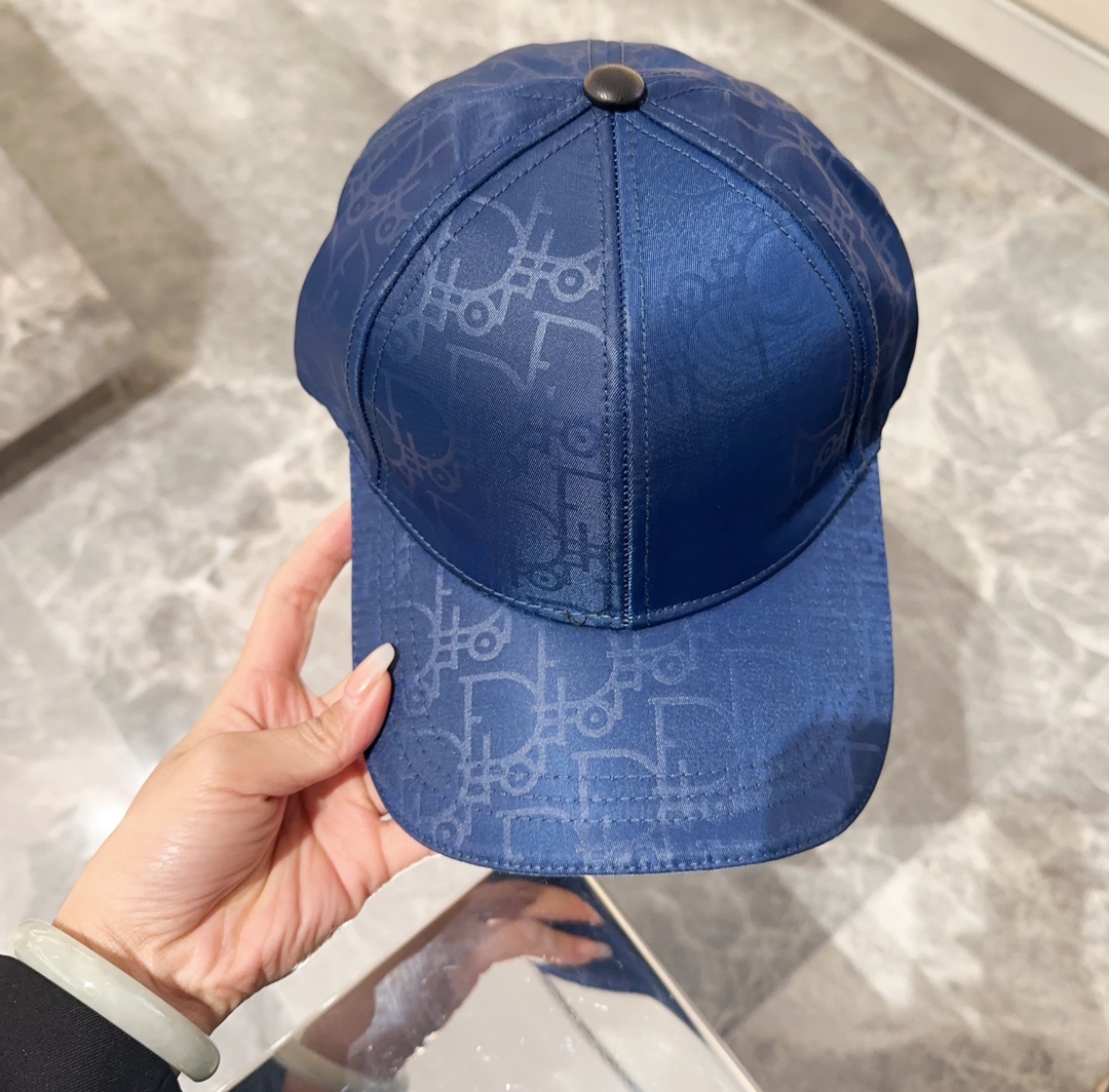 Dior 7 estrellas
 Sombreros Gorras Bordado