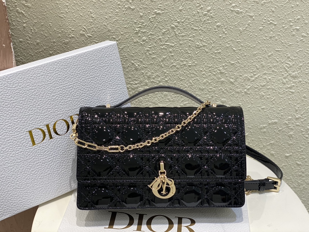 Imitación de más alta calidad
 Dior Bolsos de mano Bolsos de embrague Negro Cuero vaca Colección primavera Cadena