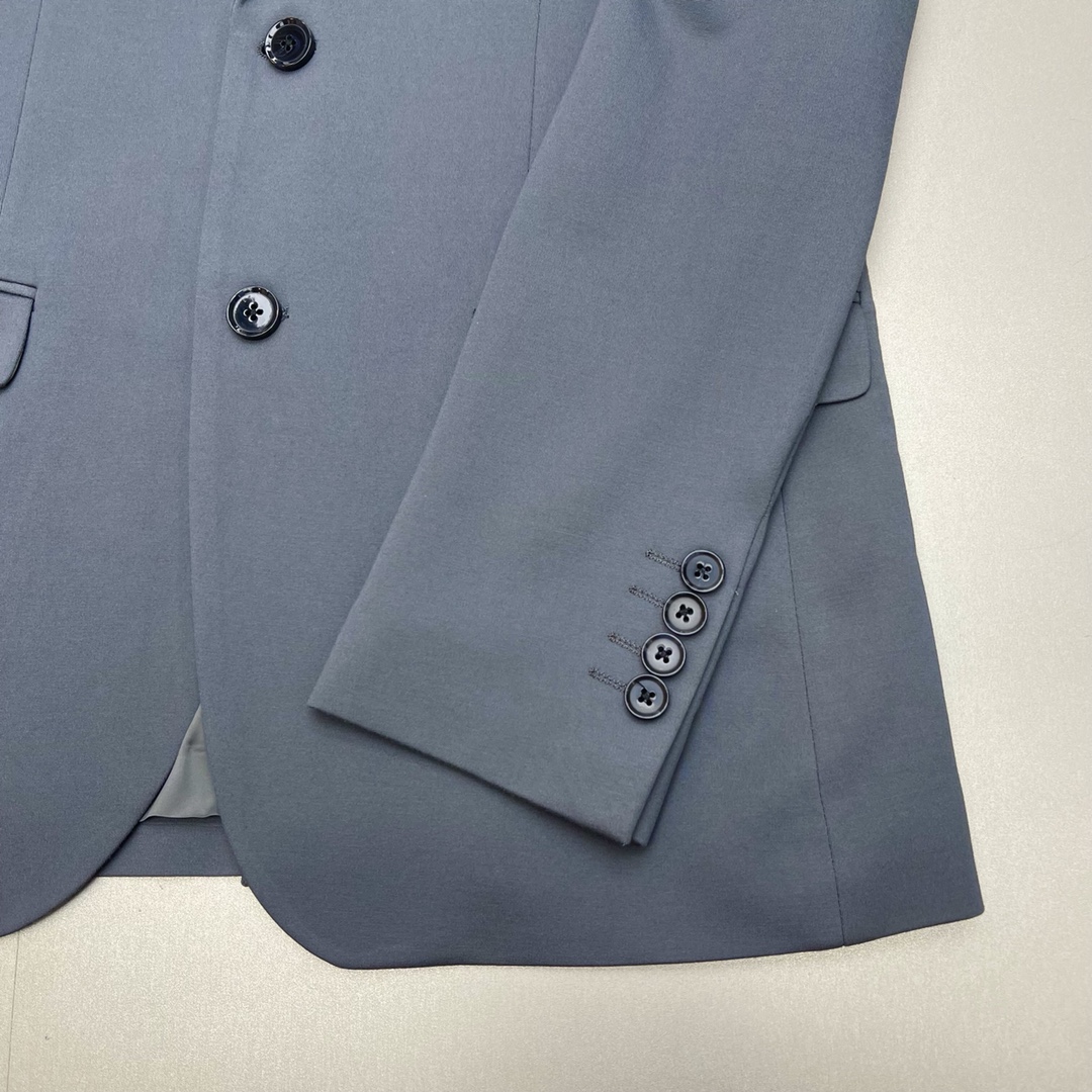 ️DESCENT*迪桑-特24s新款男士休闲运动休闲西服套装精选罗马布料.西服可以称得上是硬通货男人衣橱