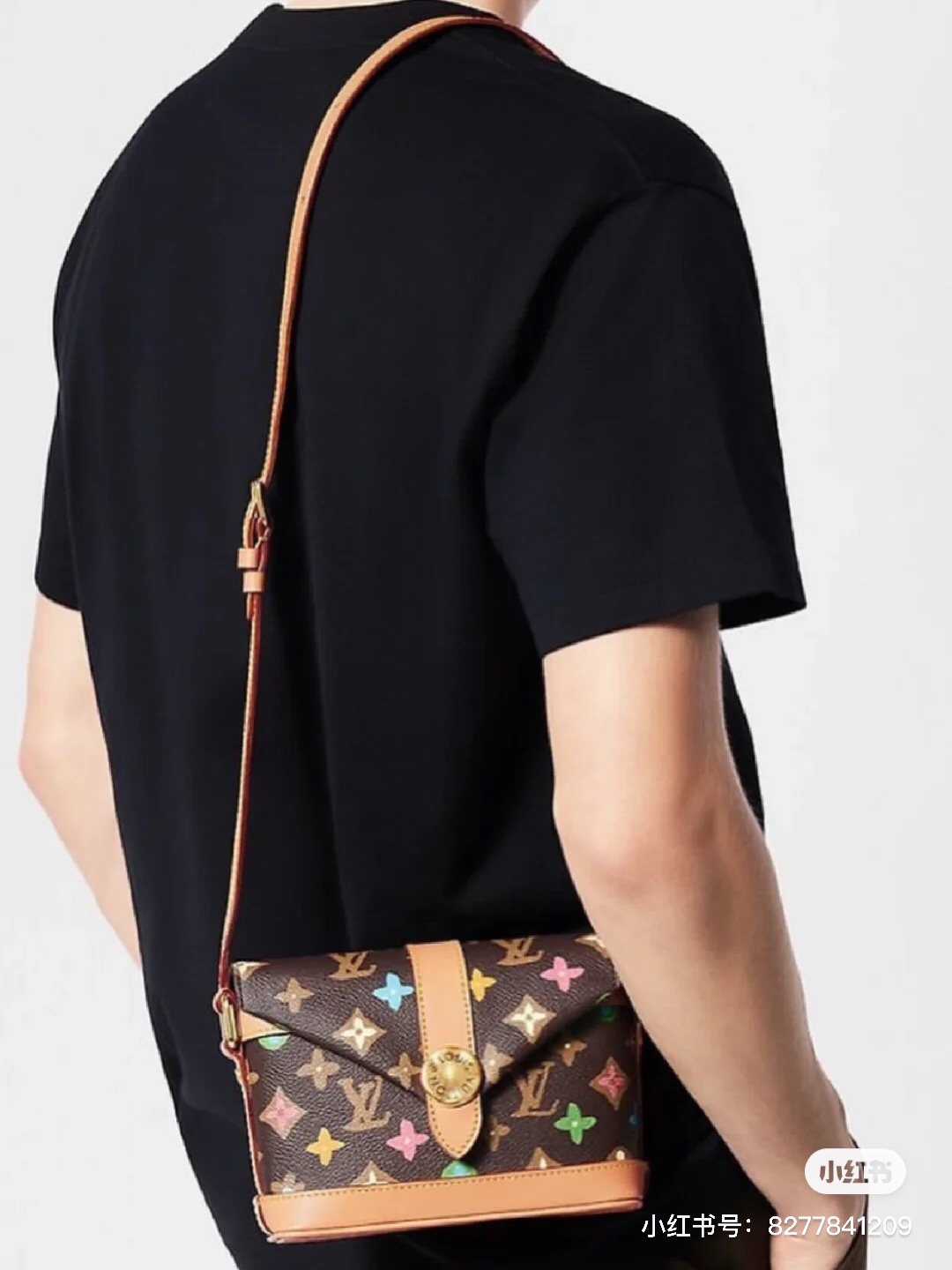 路易威登 Louis Vuitton 高定典藏名品高定成衣时装外套连衣裙衬衫T恤 #23DE2AD3 3