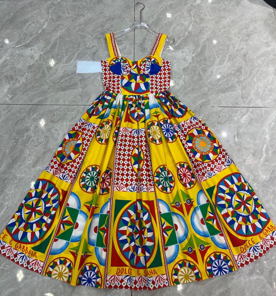 NO:899154,Re-order shipment Carriage colorful cotton suspender strap breast cup tight suspender dress smlxlxxl, Dolce & Gabbana-clothing, Dolce&Gabbana, skirts,19860909翻单出货 马车彩花棉布吊带胸杯紧身吊带连衣裙smlxlxxl,杜嘉班纳-服装,Dolce&Gabbana,skirts,,Women's clothing