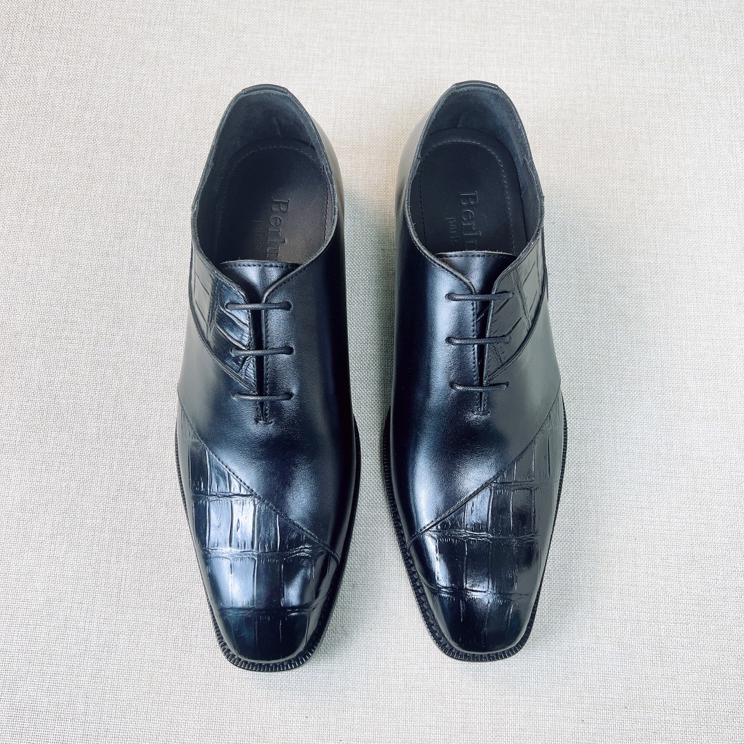 NO:679529,[B*] High quality - Original order exclusive for nobility - Upper material, imported cowhide, hand-rubbed color process - High-quality water-dyed cowhide lining - Original leather outsole, -Size 39-44 (38, 45, customized, non-returnable and non-exchangeable) -,,cowhide,Leather soles19860909【B*】高品质 -原单专属贵族 -鞋面材质,进口牛皮,饨手工擦色工艺 -优质水染牛皮内里 -原版真皮大底, -Size 39-44（38,45,订制不退不换） -,,cowhide,Leather soles,Men's shoes