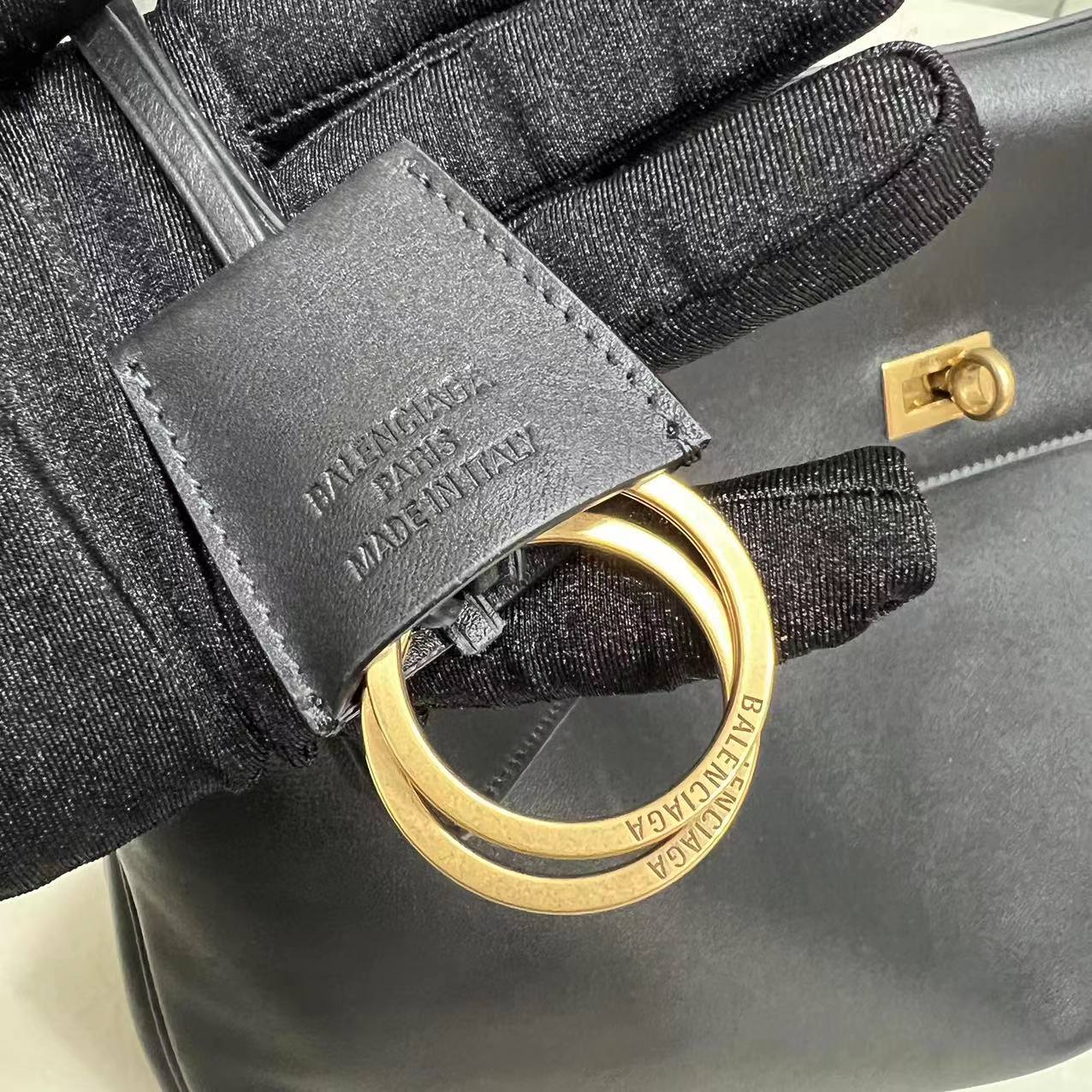 [Balenciaga Women