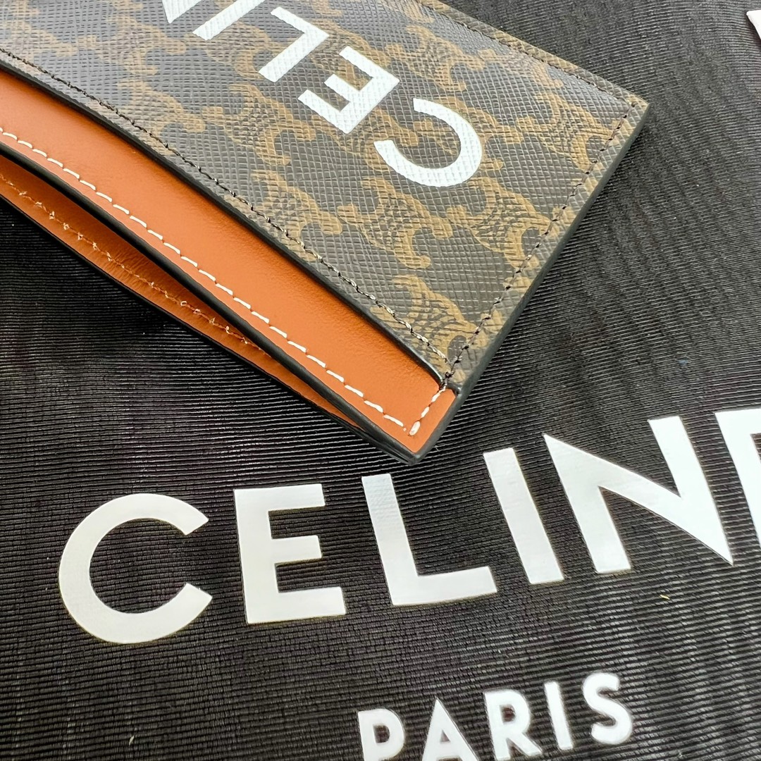 印花标志花卡包，尺寸10.5x7 厘米，涂层帆布，羊皮革包边，衬里牛皮革/织物，金色金属件，2个卡槽，一