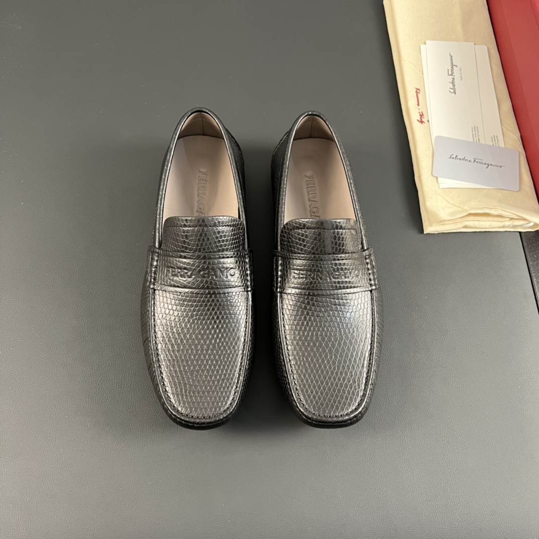 Grado Real Ferragamo (Ferragamo): Mismo modelo que el sitio web oficial, material original superior: piel de vaca origi…
