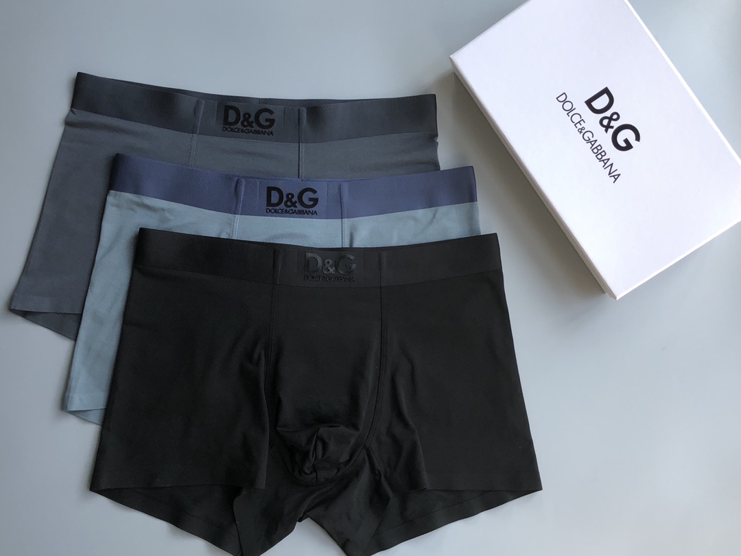 🔥🔥🔥DG爆款到货、莫代尔面料绝对的原单品质，无缝切割工艺 、科学配比 丝滑 透气 舒适！有型！ 一点也