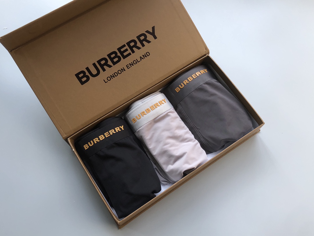 BURBERRY巴宝莉专柜最新款裤头3D滴胶工艺绝对的原单品质透气舒适！有型！一点也不紧绷按照人体工程学