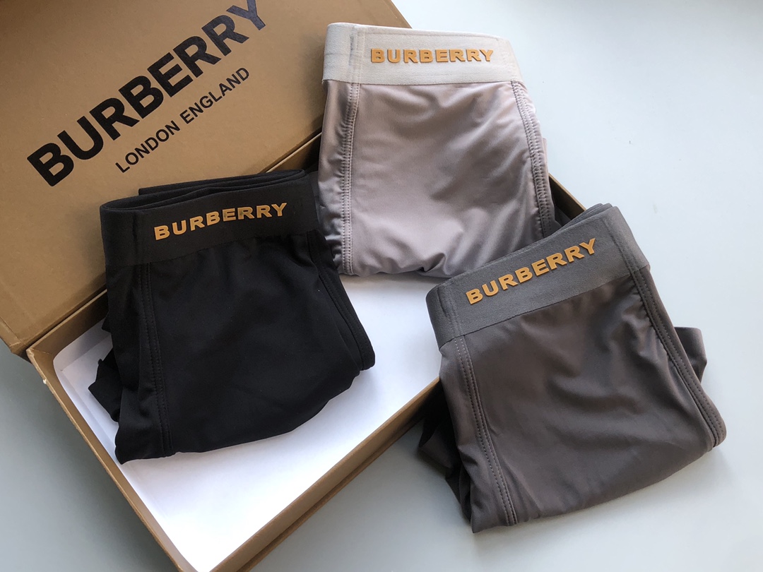 BURBERRY巴宝莉专柜最新款裤头3D滴胶工艺绝对的原单品质透气舒适！有型！一点也不紧绷按照人体工程学