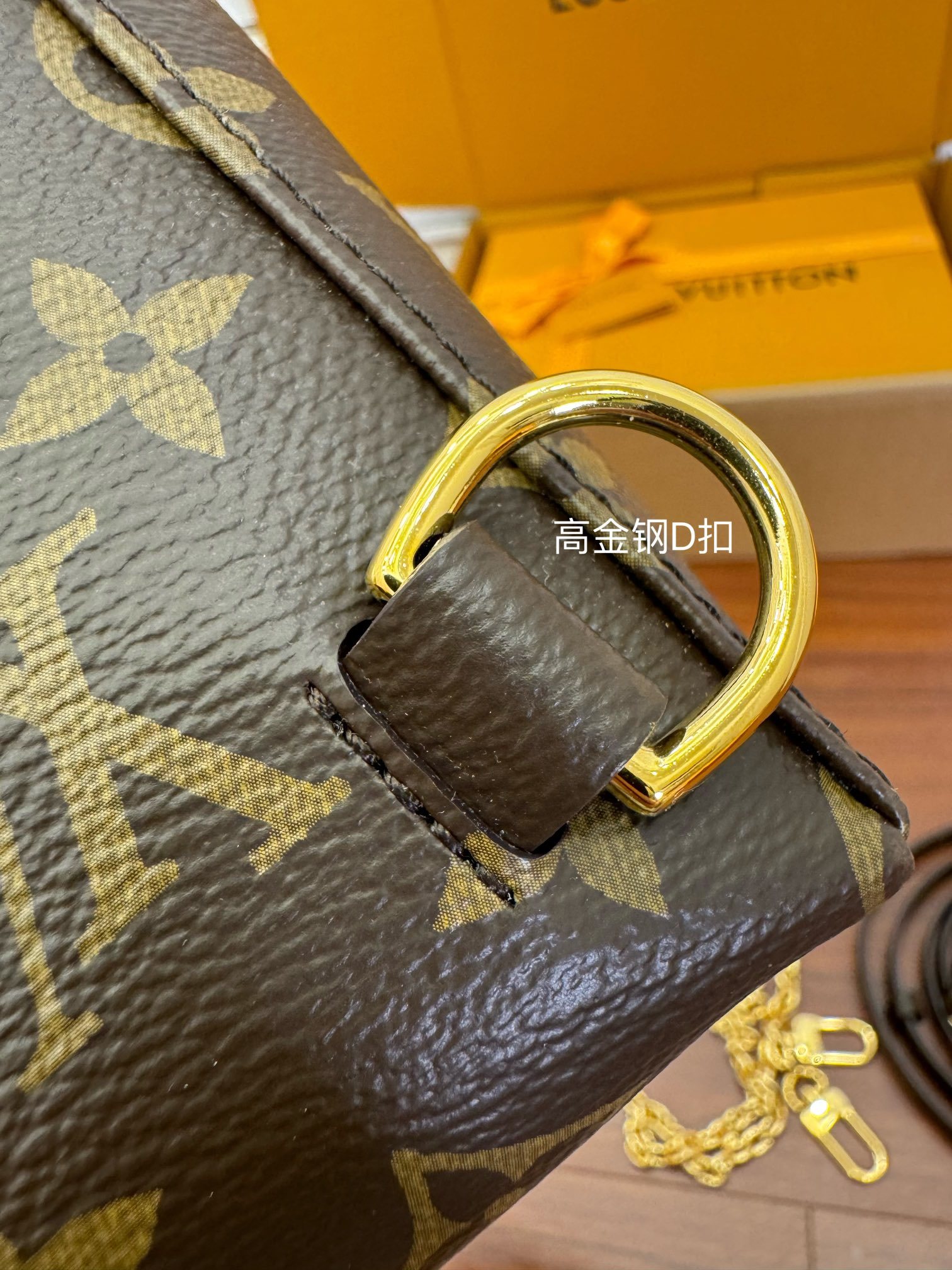 独家首发型号特正版M46932品质全面再次升级专柜同步电子芯片内码新礼盒礼品袋保护纸铜版电子标签合格证皮