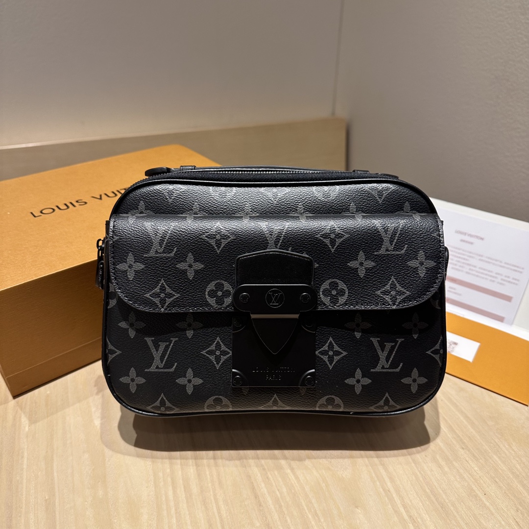 Louis Vuitton Umhängetaschen  & Schultertaschen Messenger-Taschen Schwarz Monogram Eclipse Leinwand Fashion M45806