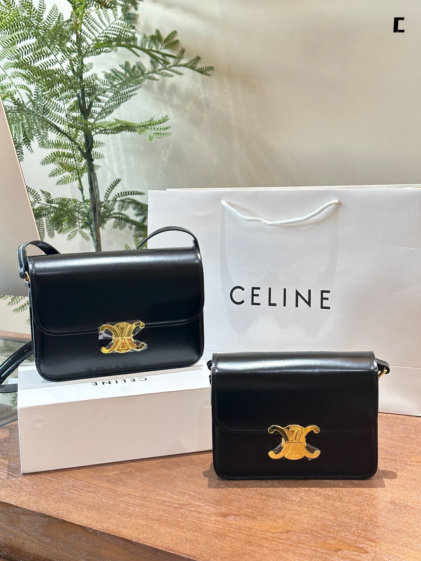 Buying Replica
 Celine Crossbody & Shoulder Bags Found Black Underarm