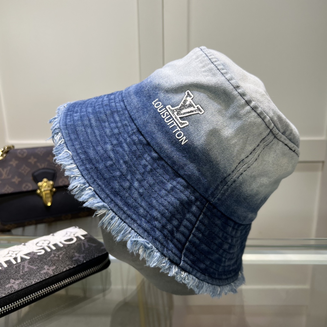 NO:192638,【LV Louis Vuitton】New heavy industry embroidered baseball cap, counter classic style, universal hat, fisherman hat, baseball cap knit hat, hat, louis vuitton, louis vuitton, espadrilles, hats19860909【LV路易威登】新款重工刺绣棒球帽,专柜经典款,男女通用帽子渔夫帽棒球帽针织帽,帽子,louis vuitton,louis vuitton,espadrilles,hats,hat