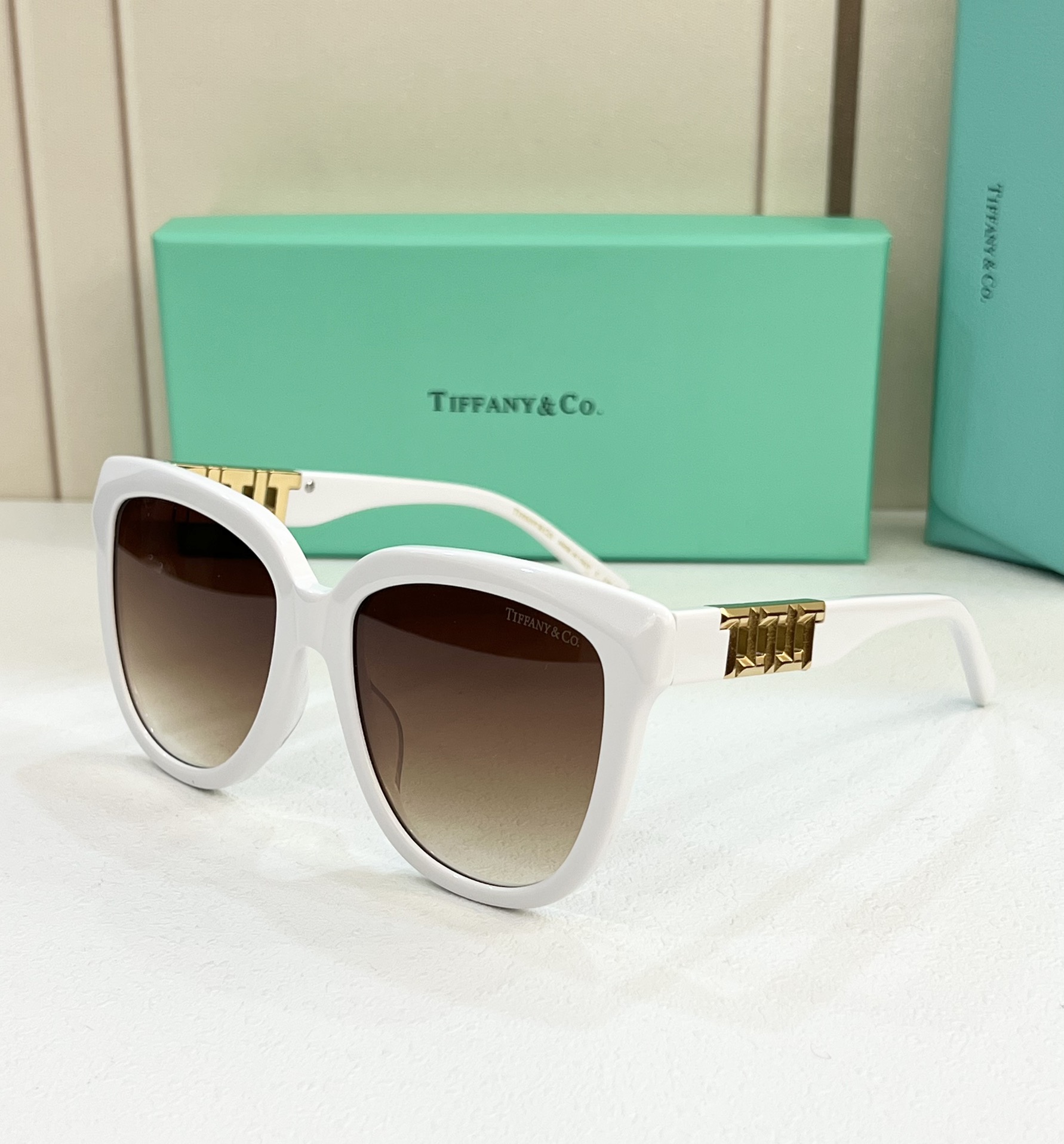 TIFFANY&CO.MODELTF4215SIZE56口18-140