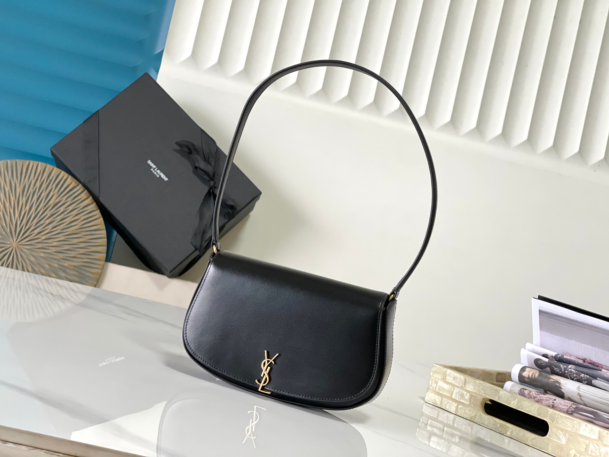 YSL 腋下包 黑色 Box皮 金属五金 翻盖搭扣