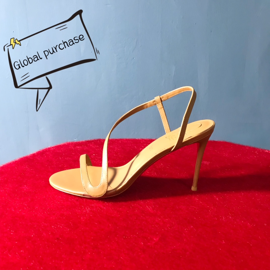 NO:100119,High-end custom spring and summer sandals classic series!  H10Cm, size 34-42., genuine leather large sole, custom-made non-return or exchange, 9050-047 apricot cowhide, apricot sheepskin official website synchronization Standard European code Reference: 9050-047 Colorl:nude/nude Material:patent Lining:goat leather Heel height:10Cm Sole:leather sole Size:EUR 34-42 (US 4-11):,,christian louboutin,sandals,cowhide,sheepskin,Leather soles19860909高端订制 春夏凉鞋精典款系列！ H10Cm,尺码34-42码. ,真皮大底,订制不退不换,9050－047杏牛皮,杏羊皮官网同步 标准欧码 Reference:9050-047 Colorl:nude/nude Material:patent Lining:goat leather Heel heigh:10Cm Sole:leather sole Size:EUR 34－42（US 4一11) :,,christian louboutin,sandals,cowhide,sheepskin,Leather soles,Women's Shoes