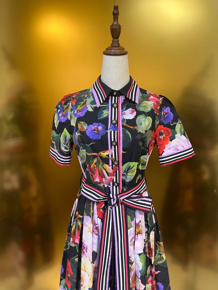 P744 original smlxlxxl dress with a black-bottomed rose cloth. - 图片 3