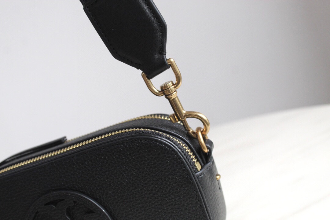 Tory Burch ～款号412 Tory Burch新款双拉相机包