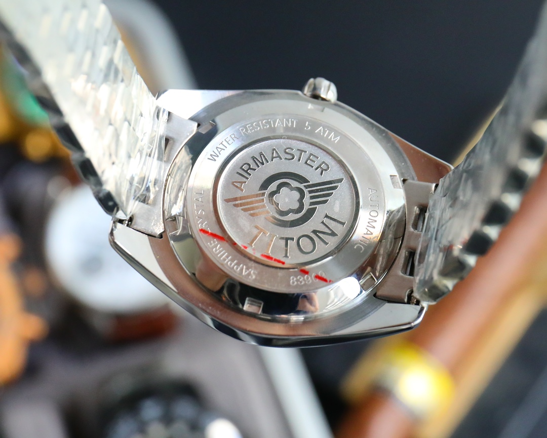 “Titoni Golden Steel Belt Watch: AAA Quality, Waterproof, Miyoko 8215 Core [Market Time 2024]” - 图片 9