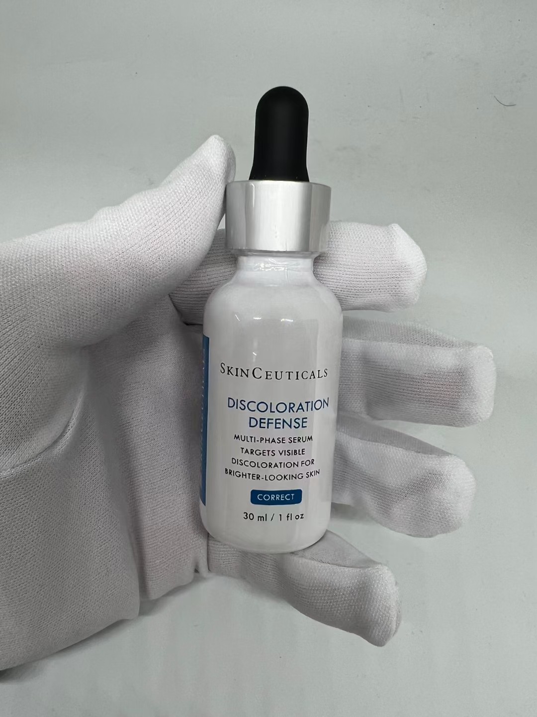 SkinCeuticals Discoloration Defense Serum - Targets Visible Discoloration, 30ml 4 a1710669638718 0460