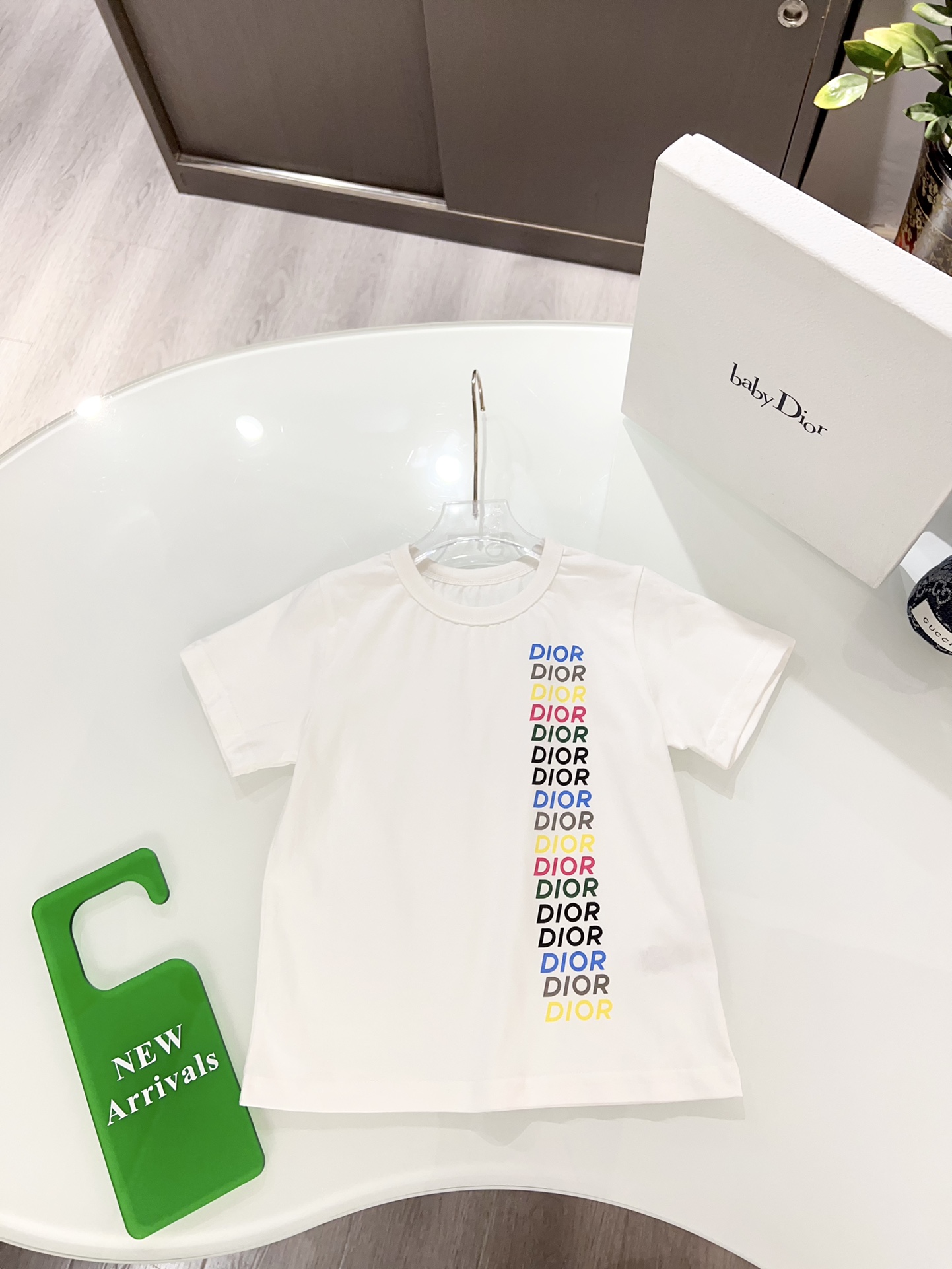 Camiseta de manga corta personalizada original de mostrador, confeccionada con tejido de algodón seleccionado, con esta…