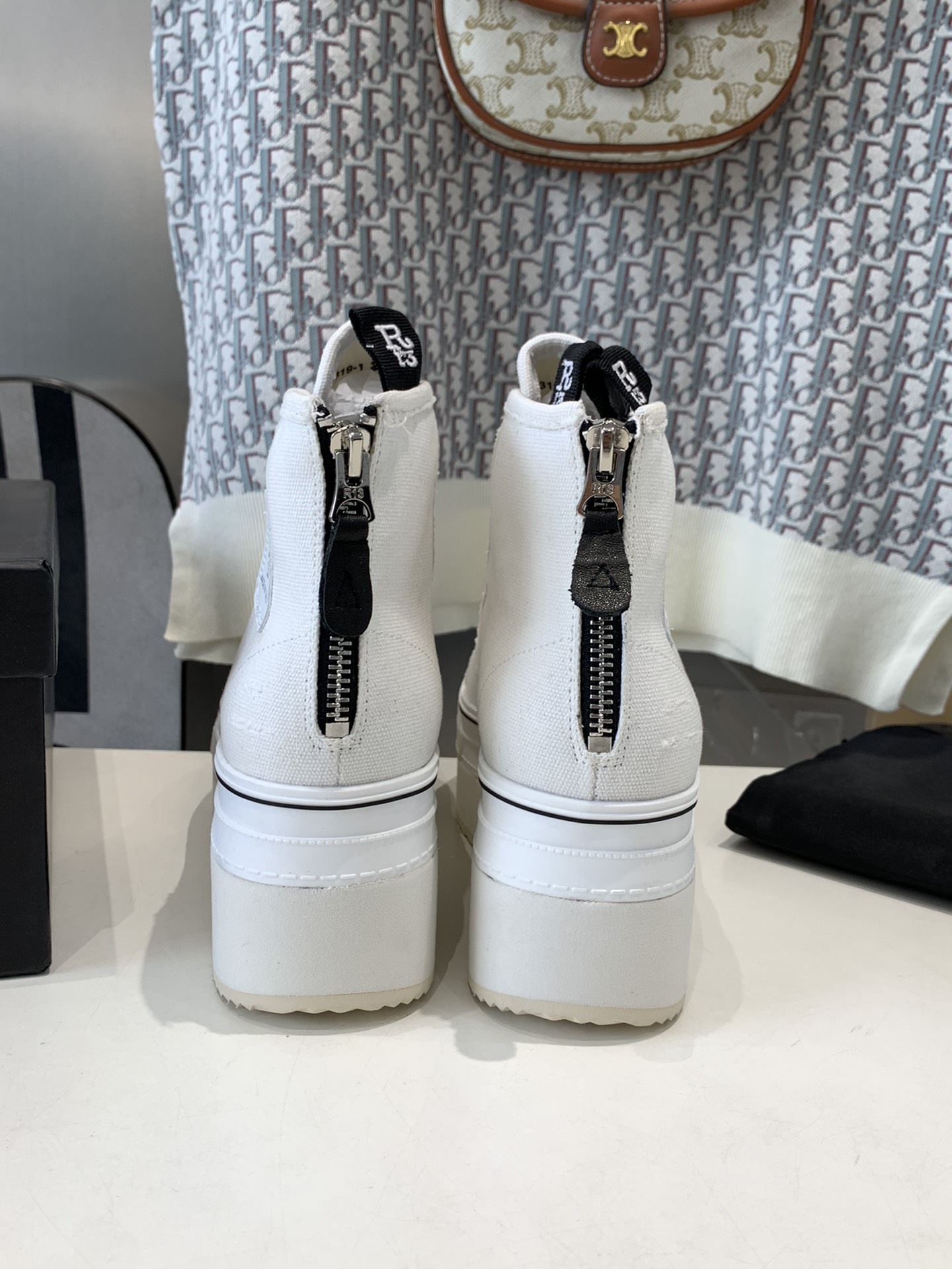 R13 Shoes: Comfortable Grinding Material Soles, NYC Brand with Rebel Aesthetics. - 图片 9