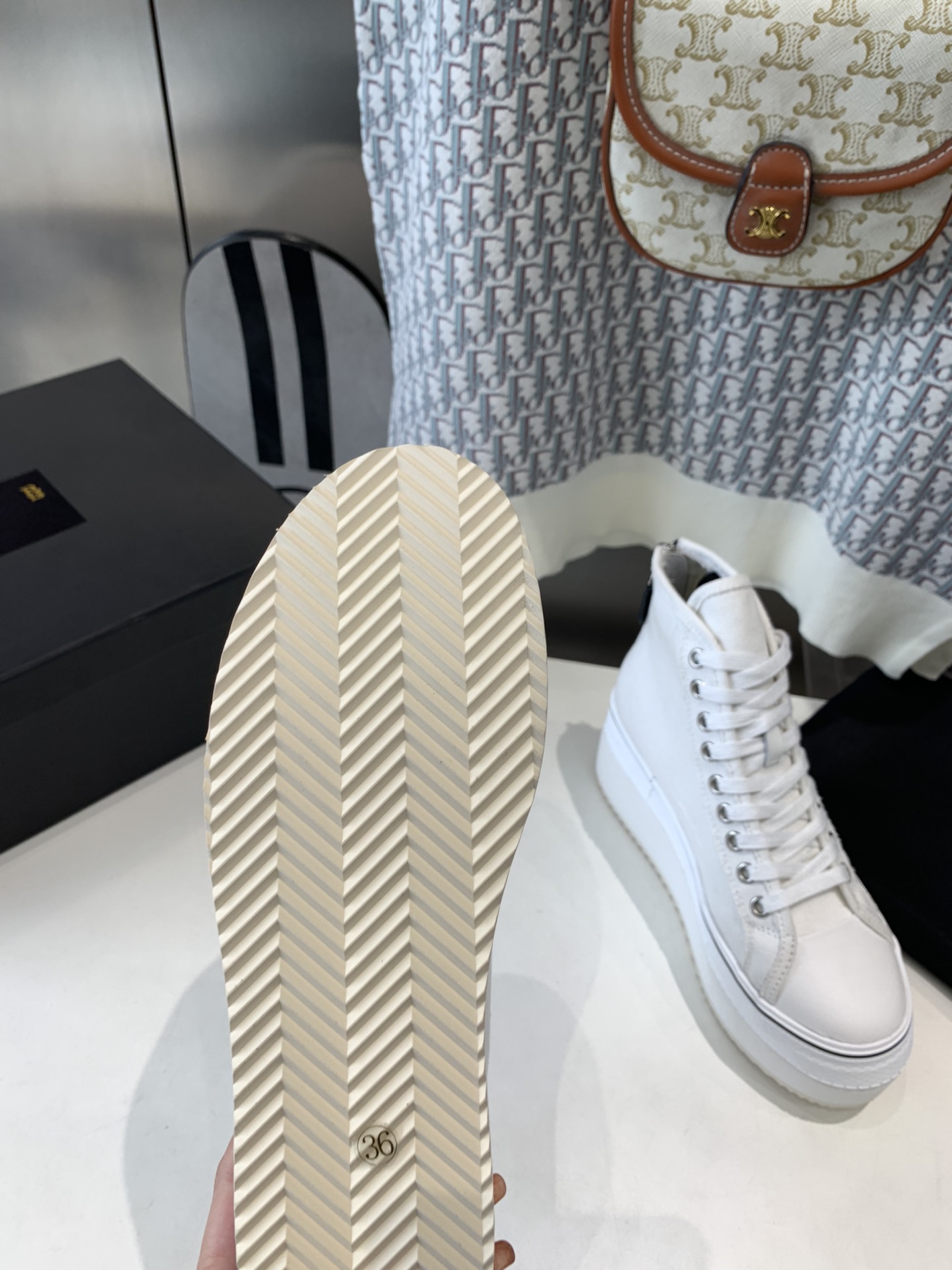 R13 Shoes: Comfortable Grinding Material Soles, NYC Brand with Rebel Aesthetics. - 图片 8