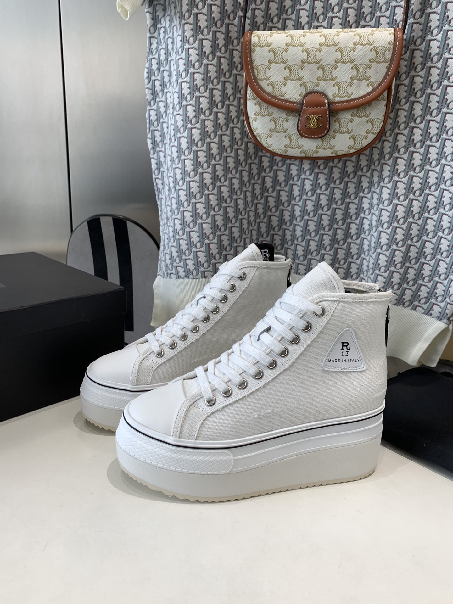 R13 Shoes: Comfortable Grinding Material Soles, NYC Brand with Rebel Aesthetics. - 图片 2