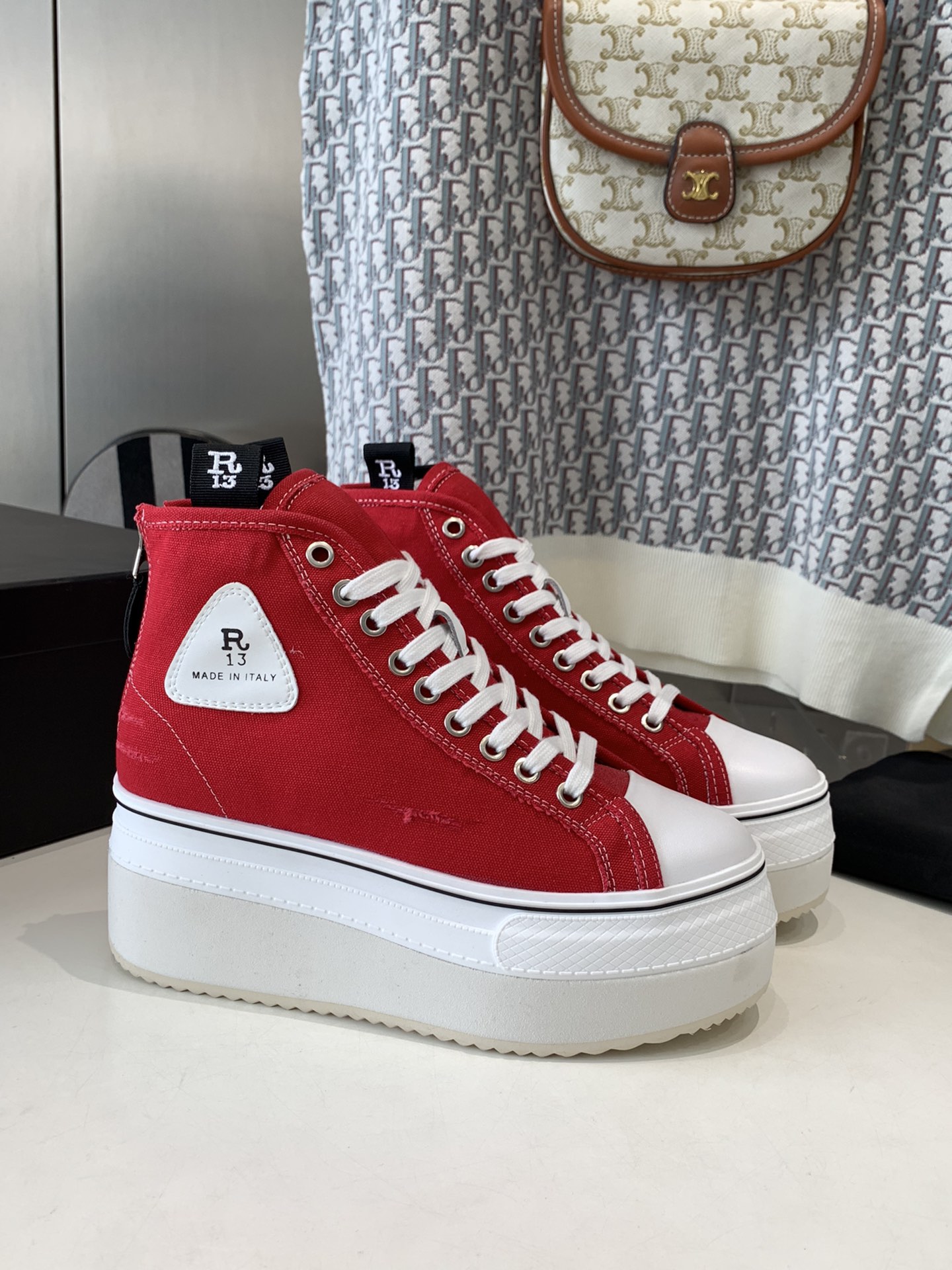R13 Brand: Comfortable Shoes with Edgy American Rebellion Aesthetics - 图片 3
