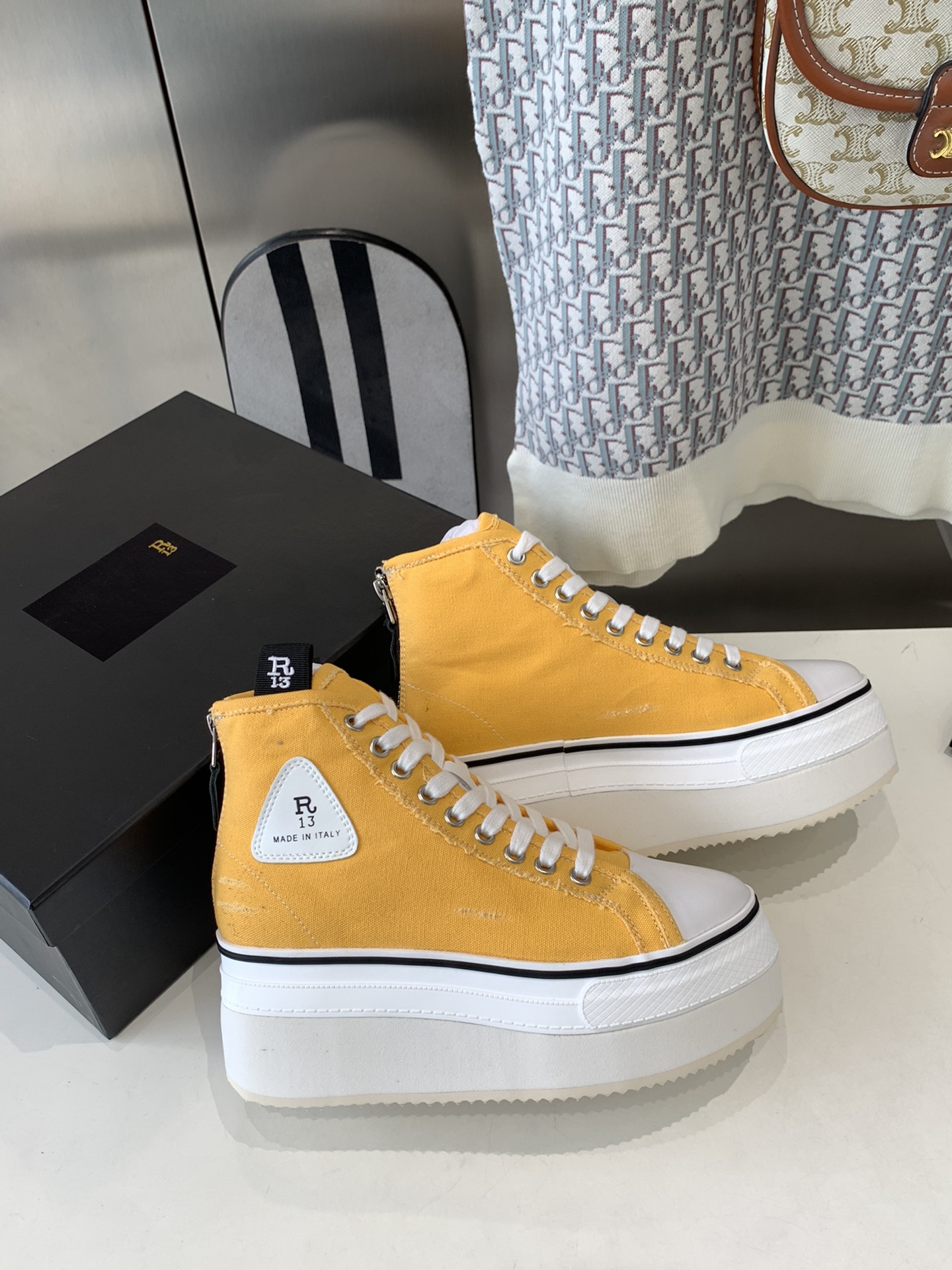 R13 Shoes: Comfortable Grinding Material Soles, New York Brand with Rebel Aesthetics. - 图片 6