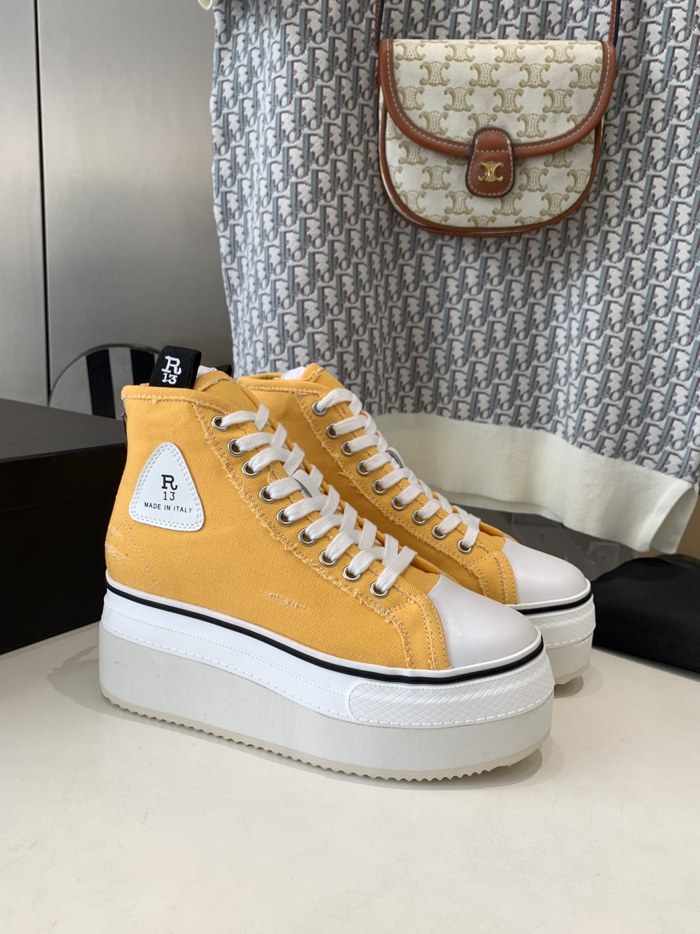 R13 Shoes: Comfortable Grinding Material Soles, New York Brand with Rebel Aesthetics. - 图片 4