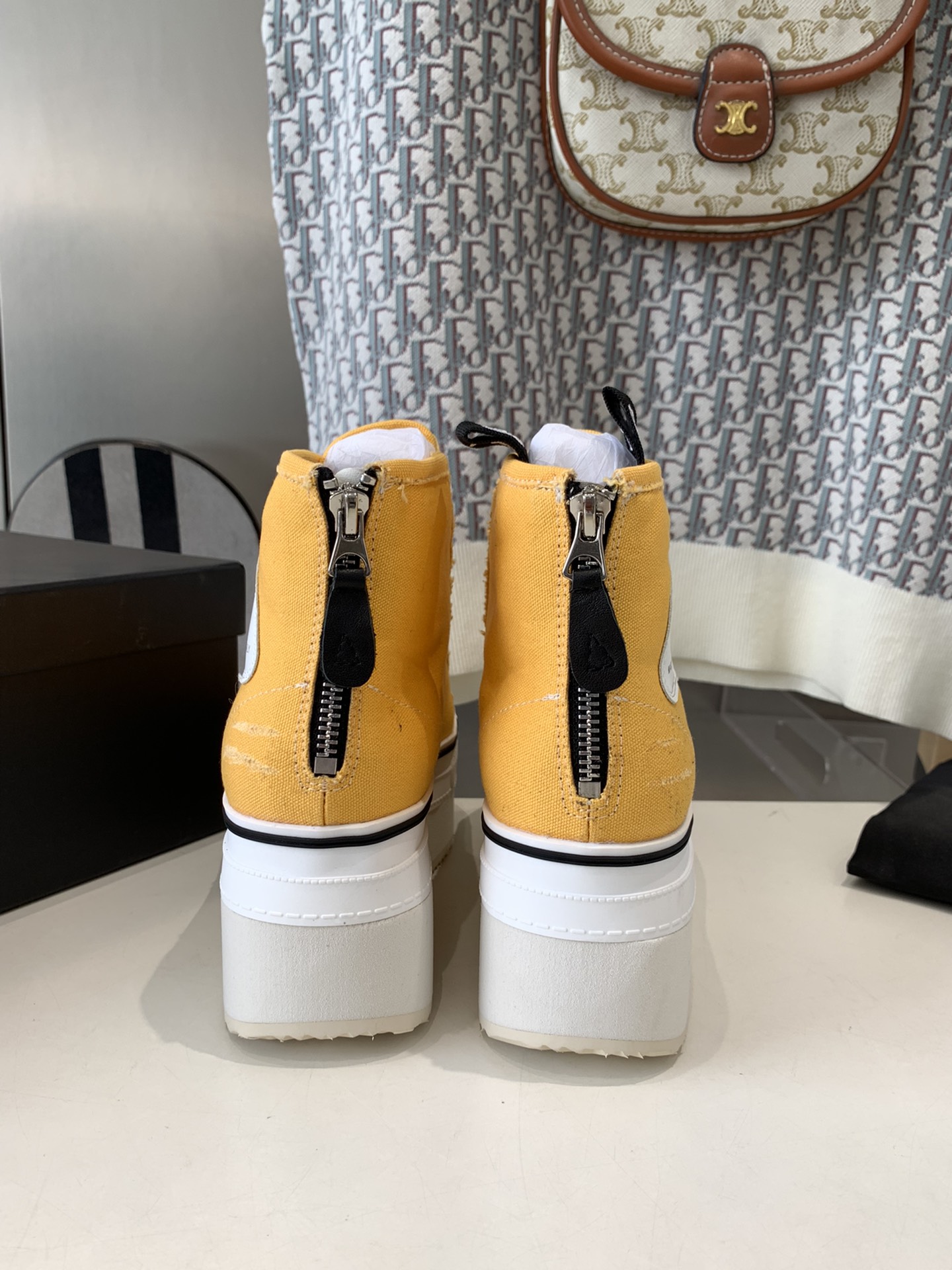 R13 Shoes: Comfortable Grinding Material Soles, New York Brand with Rebel Aesthetics. - 图片 9