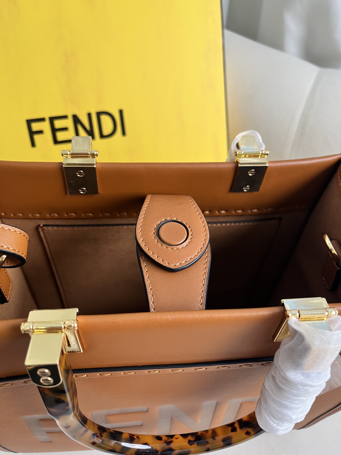 Fendi Roma Embossed Leather Tote Bag with Amber Handles - Stylish & Functional 7 i1710825352 4968 5