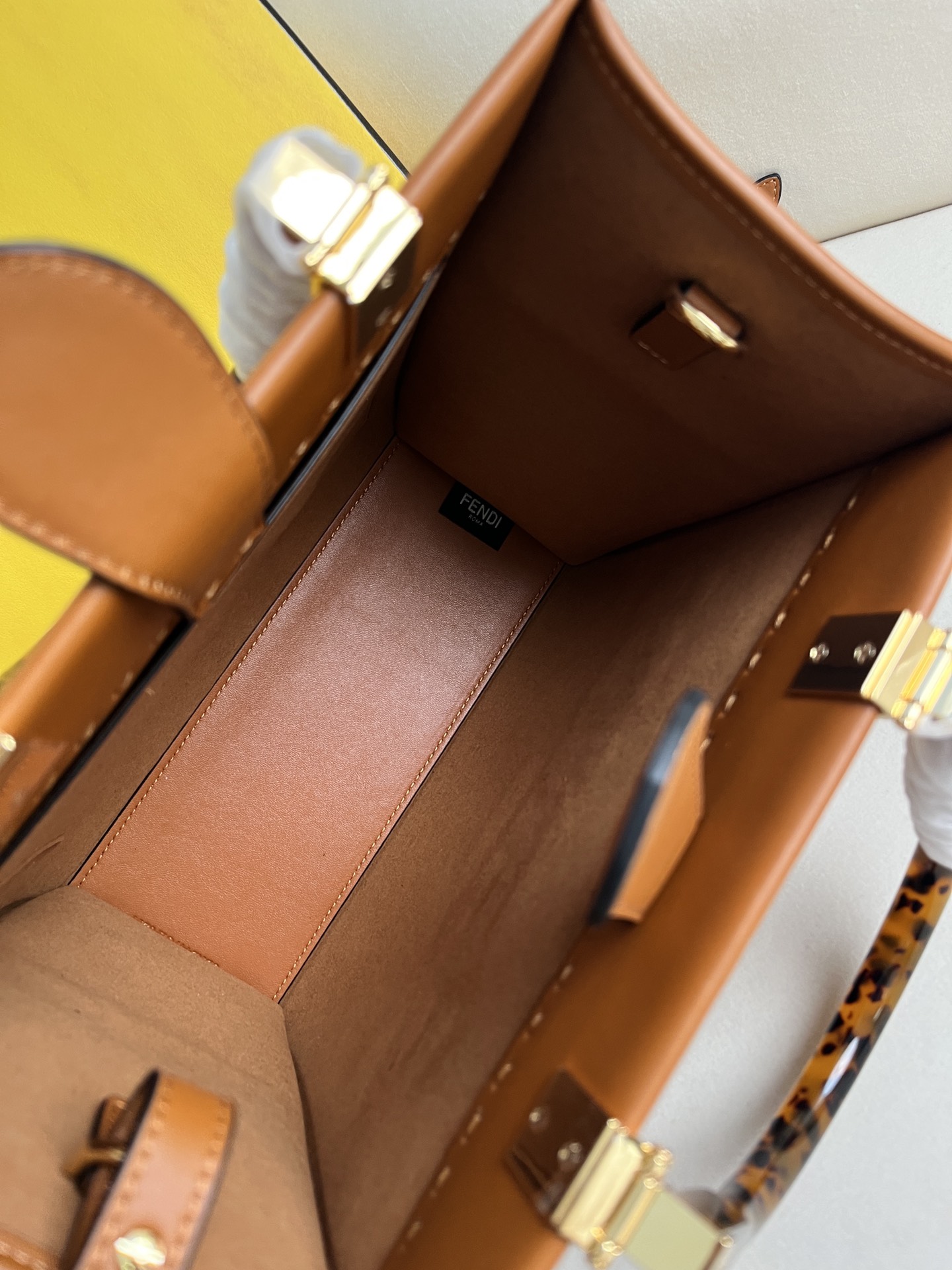 Fendi Roma Embossed Leather Tote Bag with Amber Handles - Stylish & Functional 9 i1710825352 6141 7