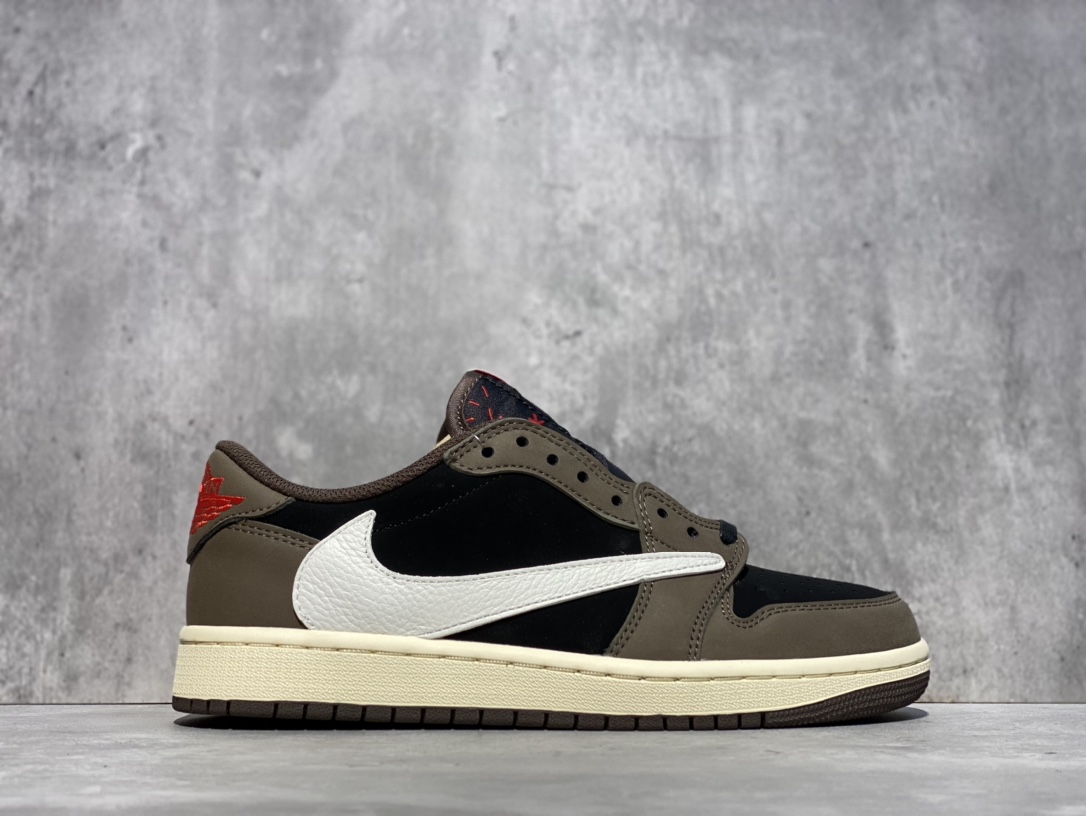 NO:730043,Travis Scott x Jordan Air Jordan 1 LowOG TS SP Barb 1.0 first generation joint model shock-absorbing, non-slip and wear-resistant low-top retro basketball shoes, dark brown, size 36-46 (including half size),19860909Travis Scott x Jordan Air Jordan 1 LowOG TS SP倒钩1.0初代联名款减震防滑耐磨低帮复古篮球鞋 深棕 码数36-46（含半码）,,Men's shoes