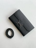 Hermes Constance Crossbody & Shoulder Bags Black Calfskin Cowhide Epsom H0199198