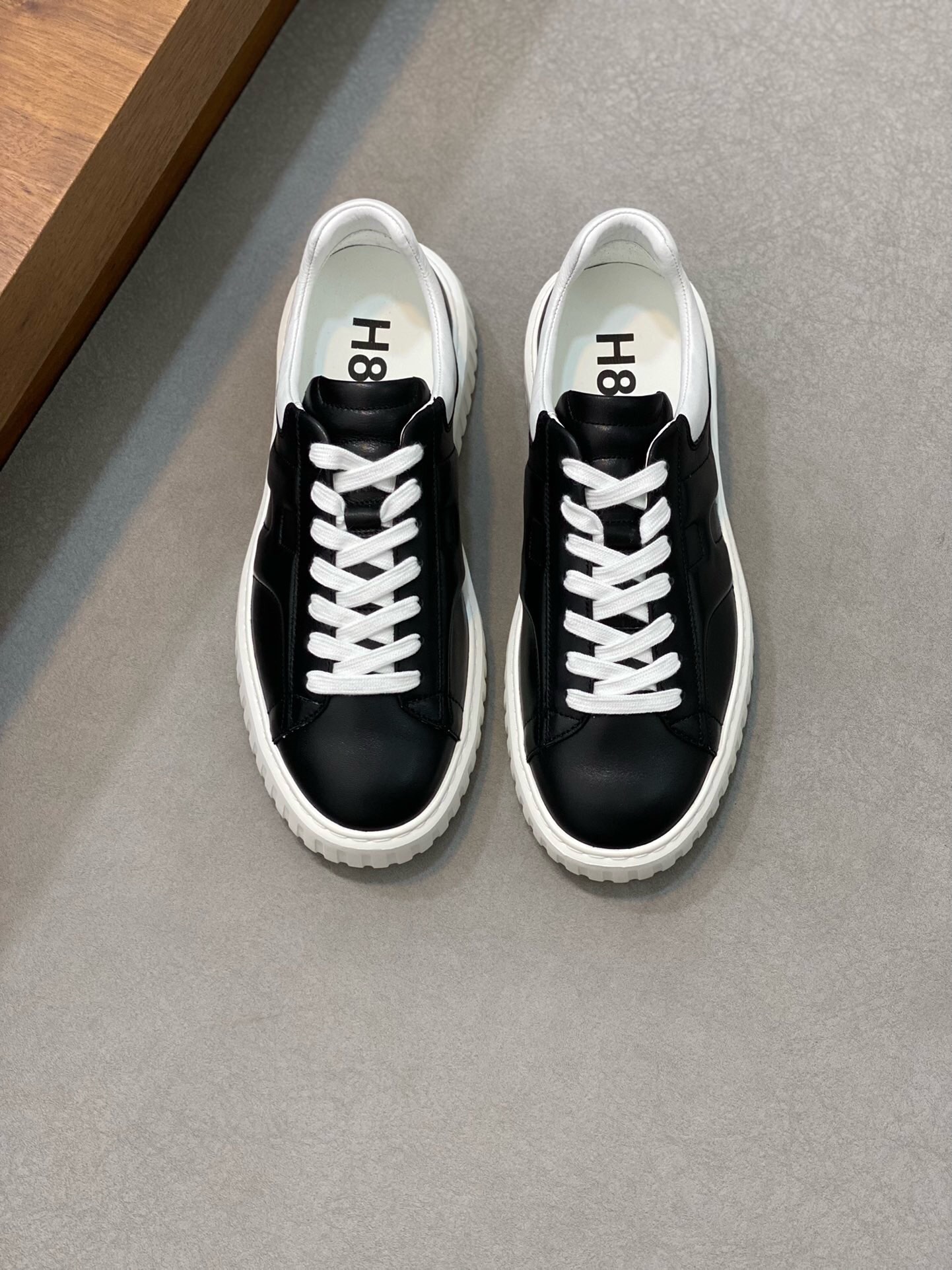 NO:216481,Brand HOGAN Color Original Color Number 38-44 Customized 45 Price Material Hogan Original Single Version Top Purchase Men's Latest Counter is available simultaneously, Italian imported original brand ▲▲ Calfskin·Brand Totem Breathable Cloth ▲▲ (highlights, nobles, grades) Exquisite workmanship sole original factory special original sole, exclusive double-layer movable·molded sole; super · comfortable · wear-resistant · anti-slip, Hogan, cowhide19860909品牌HOGAN 颜色原版配色 码数38-44定做45 价格 材质霍根原单版本顶级代购男士最新专柜同步发售,意大利进口原版品牌▲▲小牛皮·品牌图腾透气布匹▲▲（凸显高端·贵气·档次）做工考究鞋底原厂特供原版底,独家双层活动·成型大底;超级·舒适·耐磨·防滑,霍根,hogan,cowhide,Men's shoes