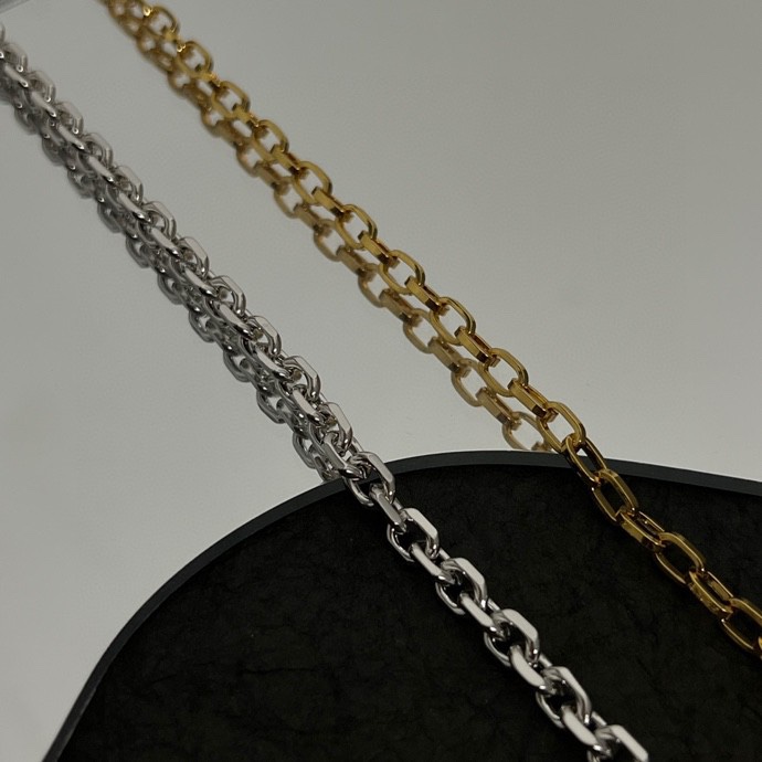 Bottega Veneta Double-Coloured Metal Necklace: Amazing Design for French Elegance - 图片 7