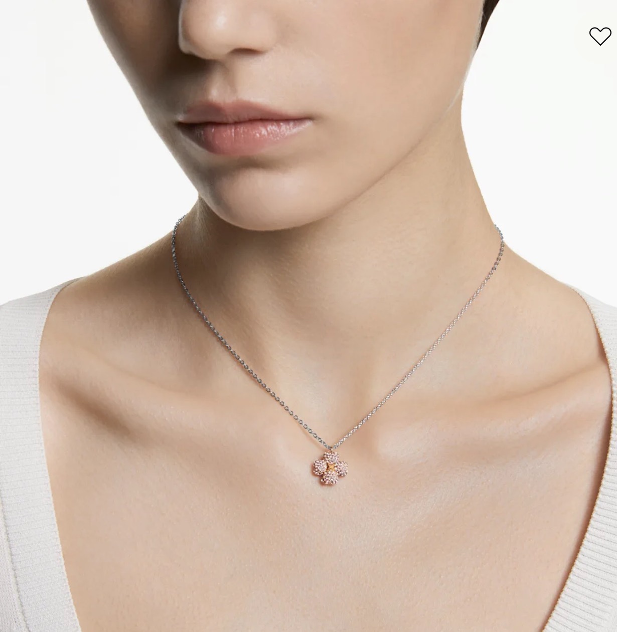  Swarovski 立体 粉钻双面四叶草 锁骨项链

这款触目的双面链坠的正面采用闪烁的粉红色仿水晶呈