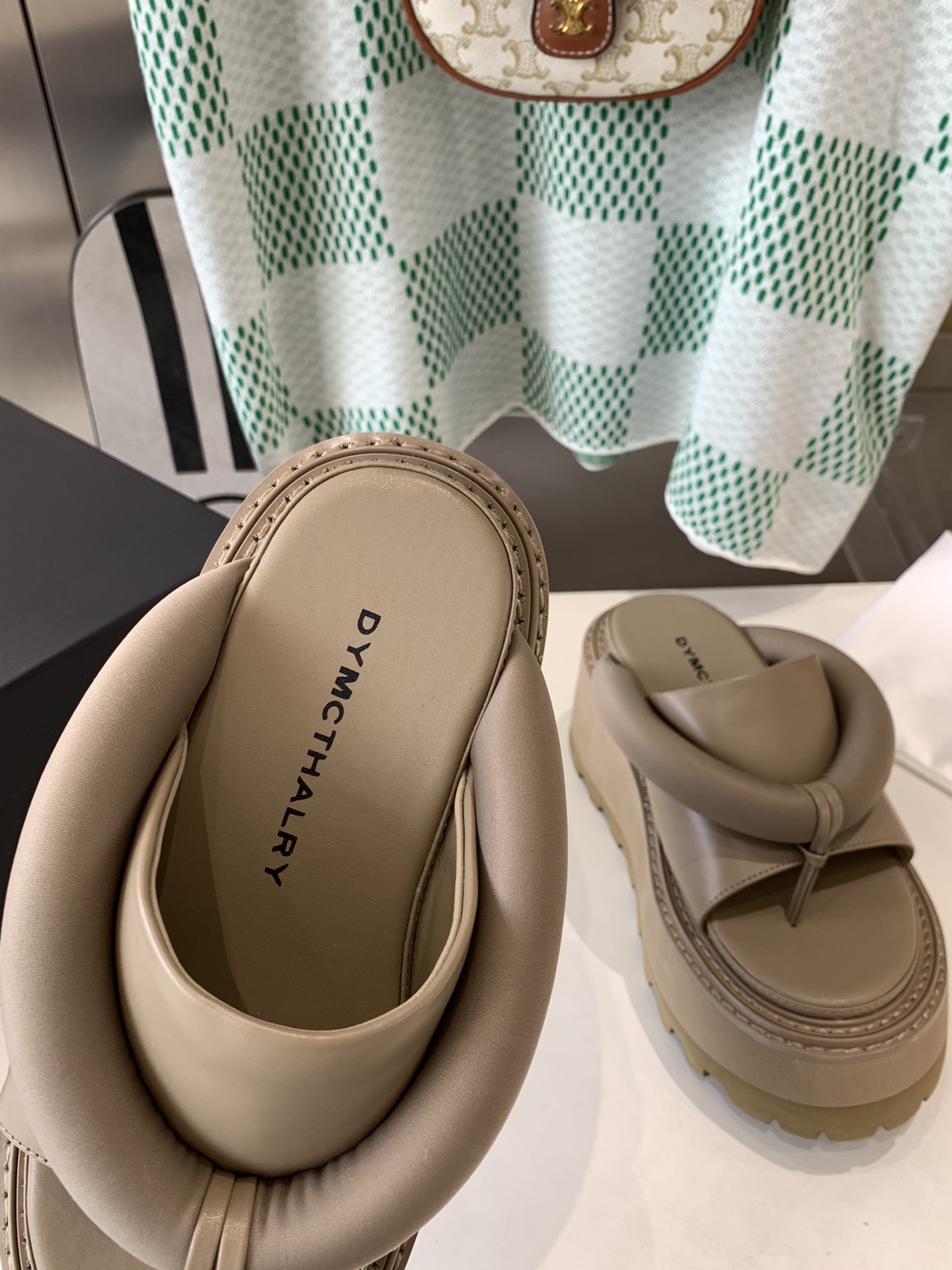 DYMONLATY2023SS Platform Slippers: Stylish, Comfortable, and Height-Boosting Footwear - 图片 6